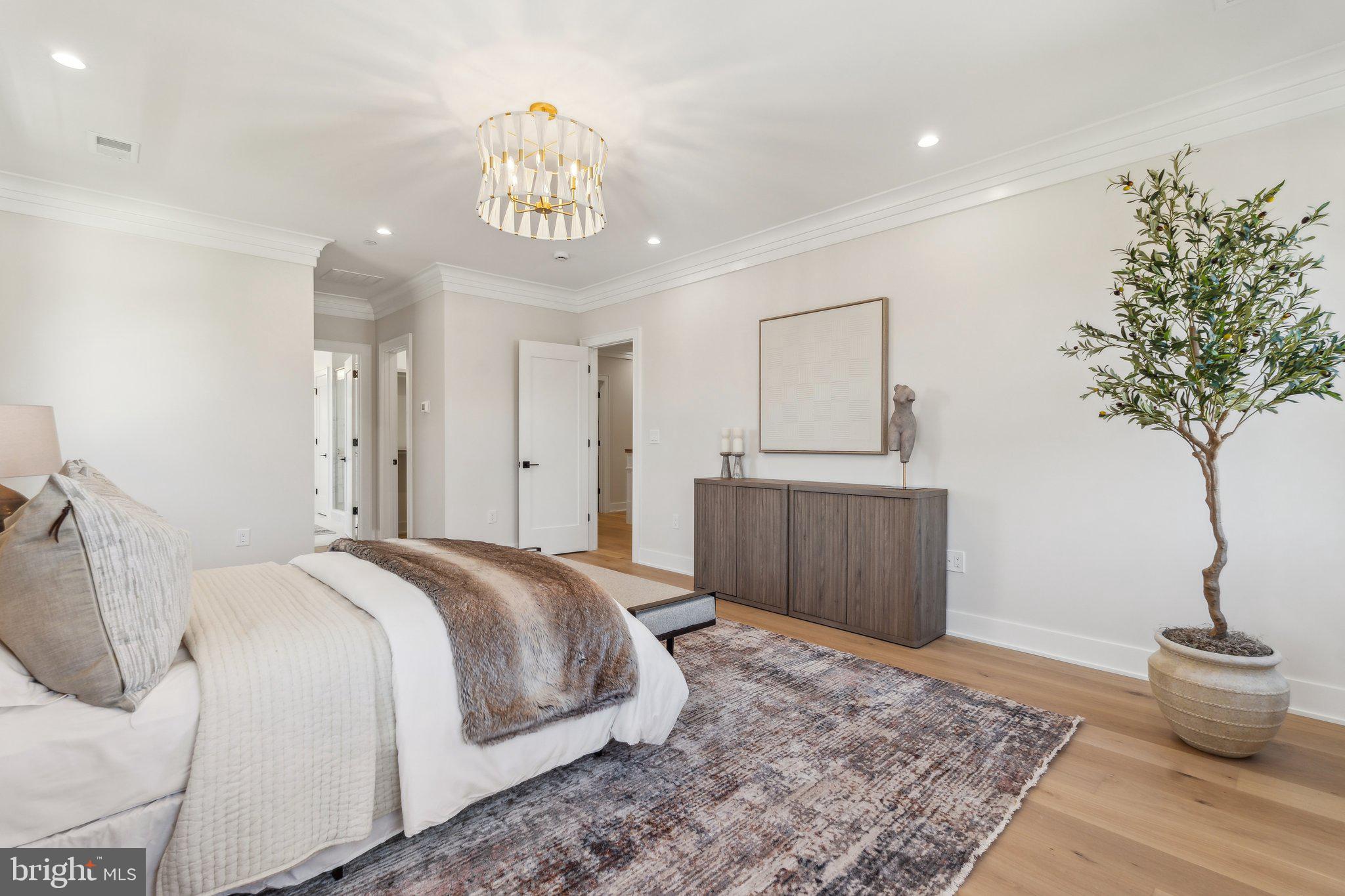 GEORGETOWN VILLAGE - Residential