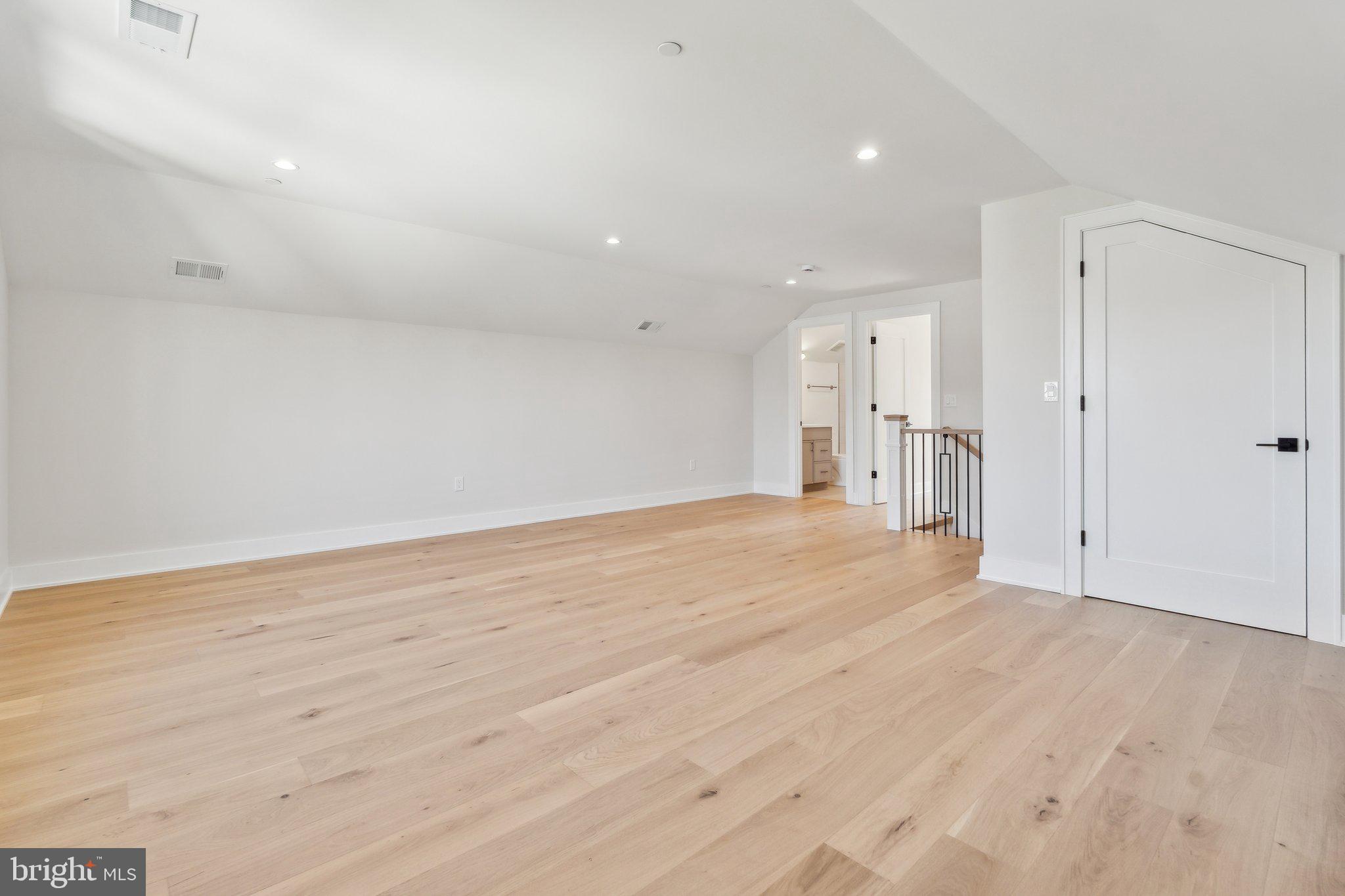 GEORGETOWN VILLAGE - Residential