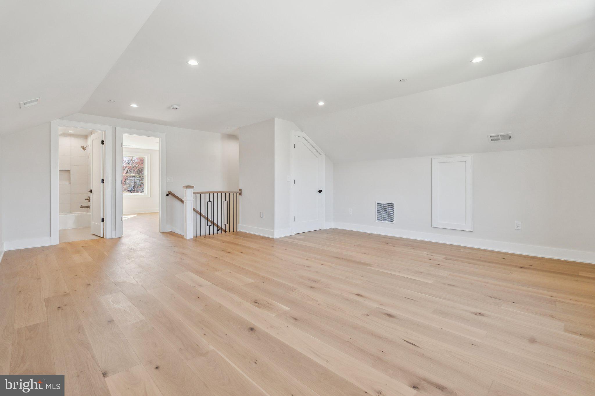 GEORGETOWN VILLAGE - Residential