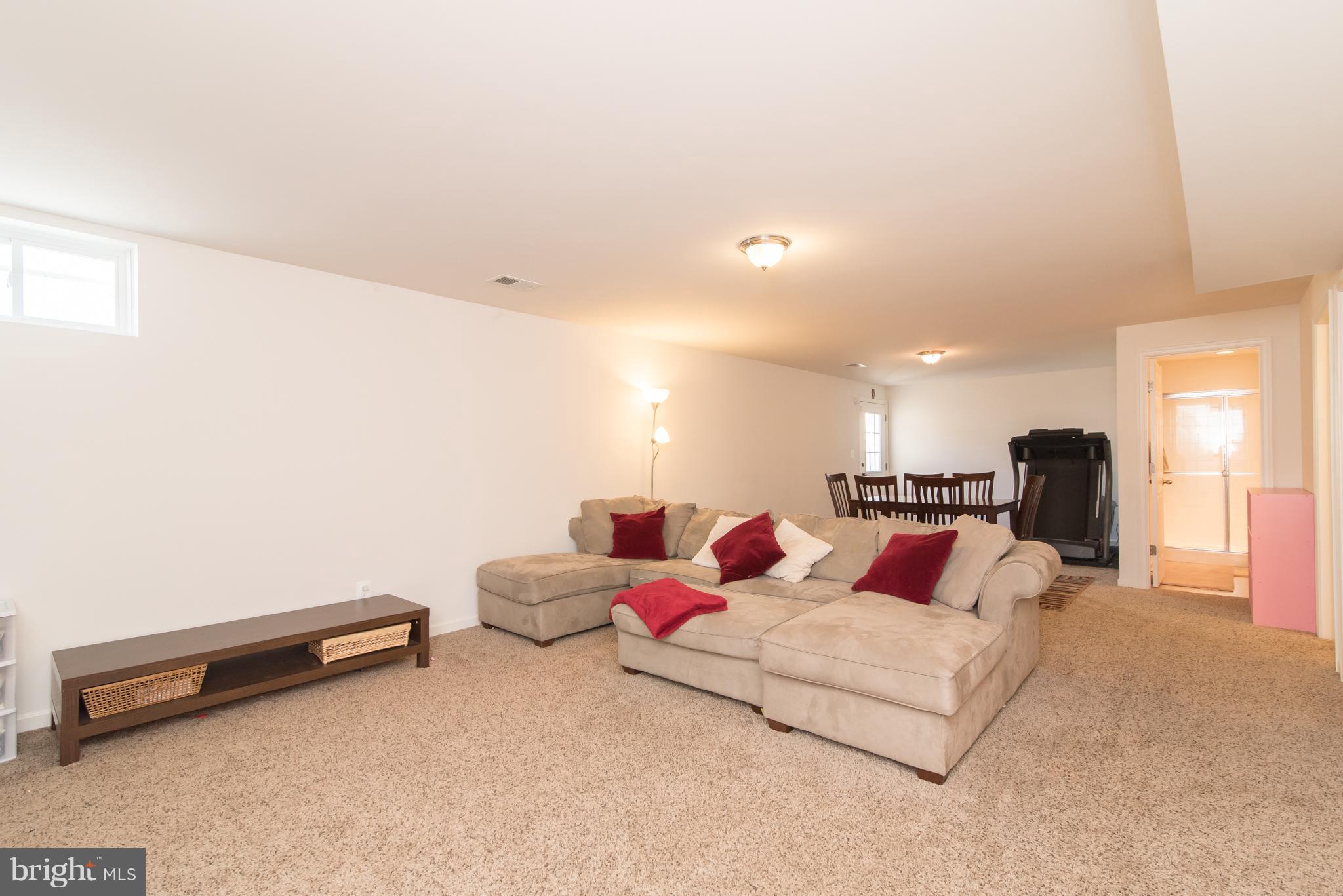 LAKELAND PLACE - Residential