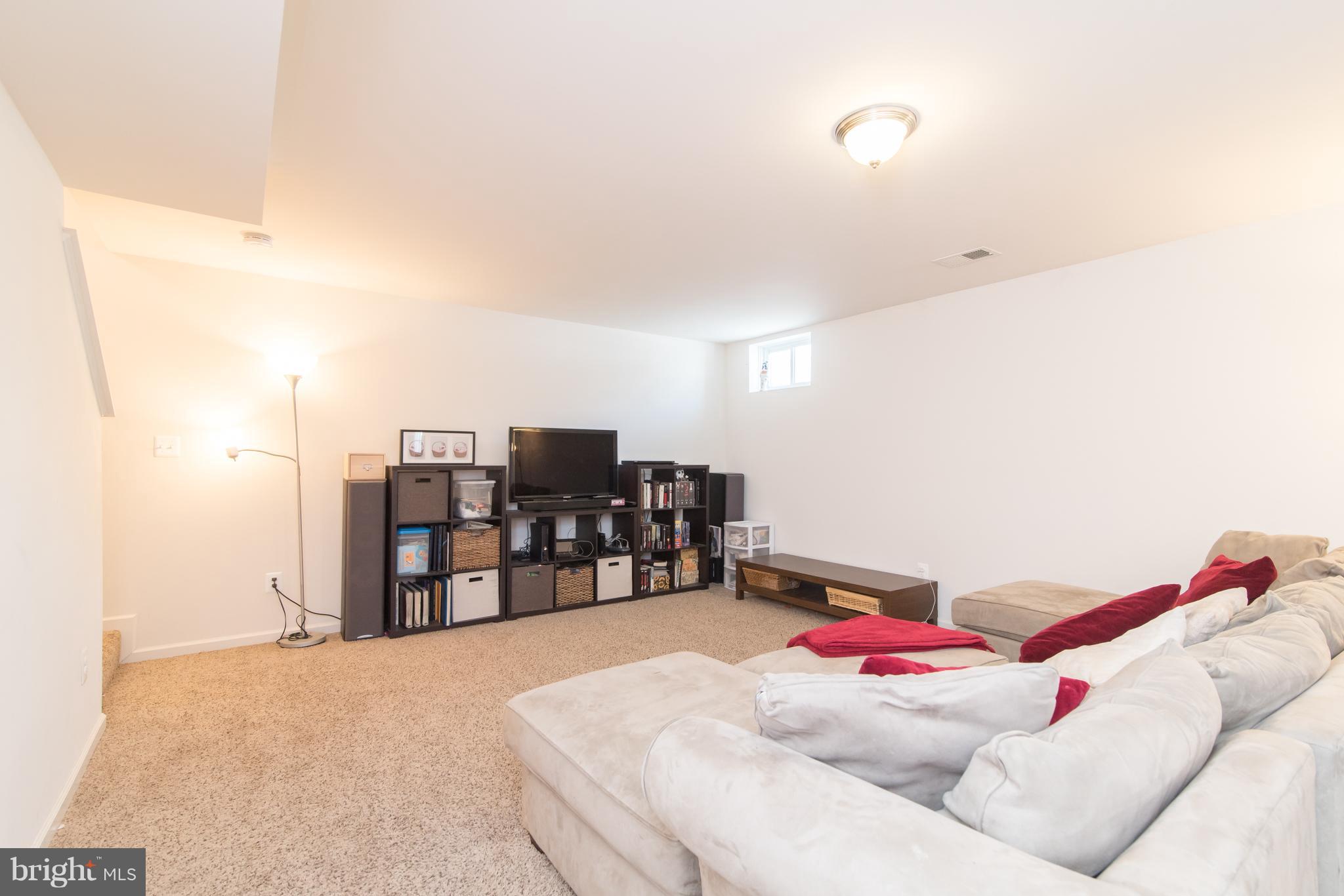 LAKELAND PLACE - Residential