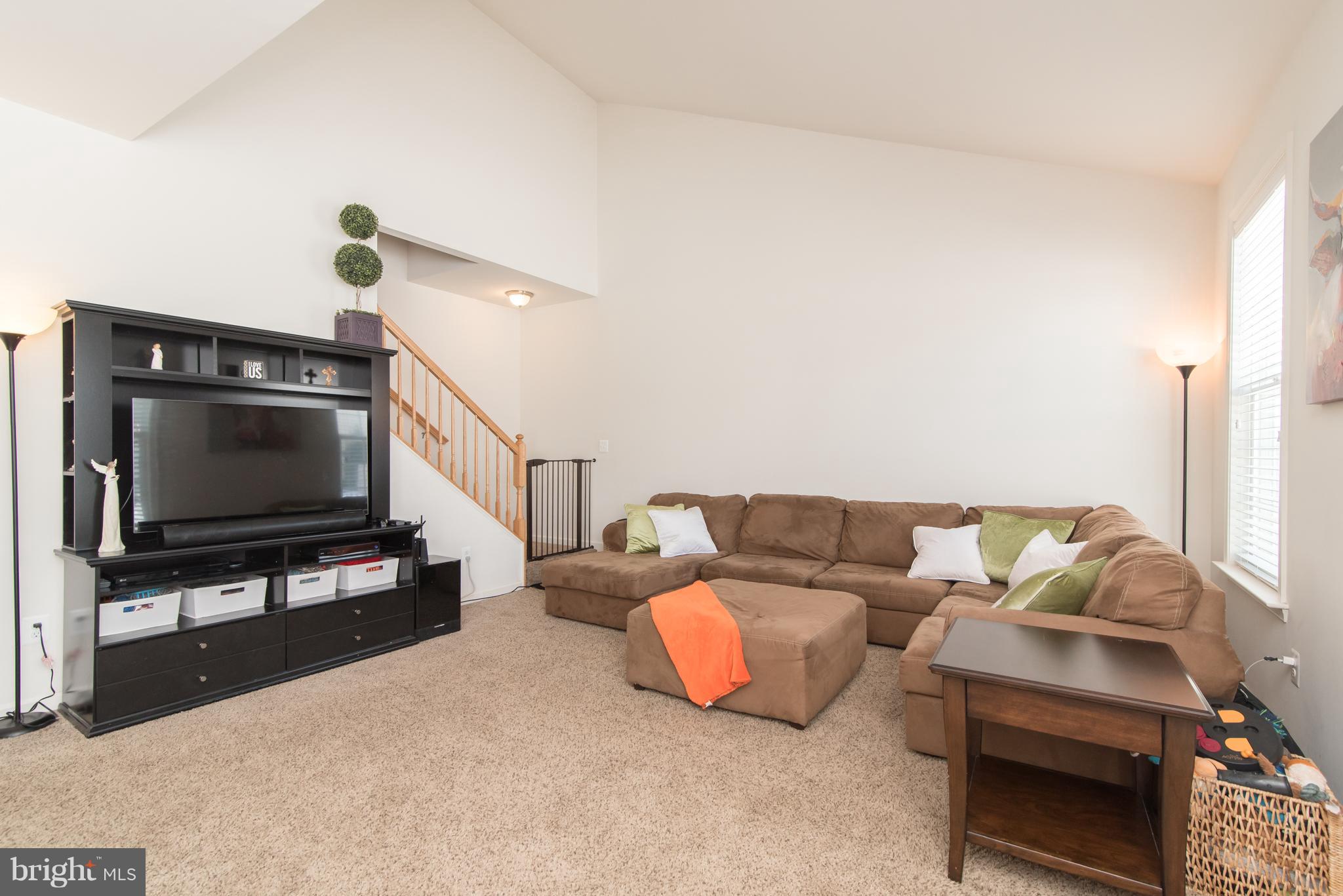 LAKELAND PLACE - Residential