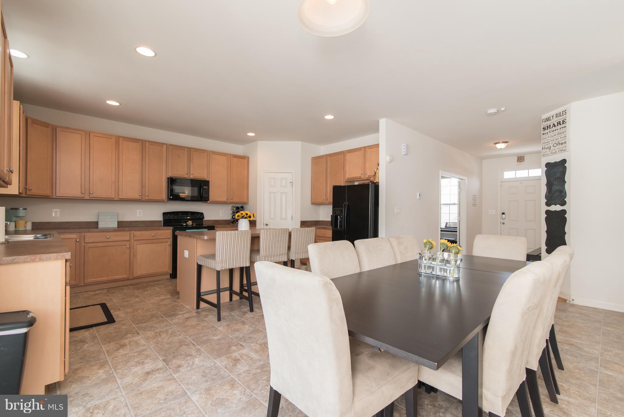 LAKELAND PLACE - Residential