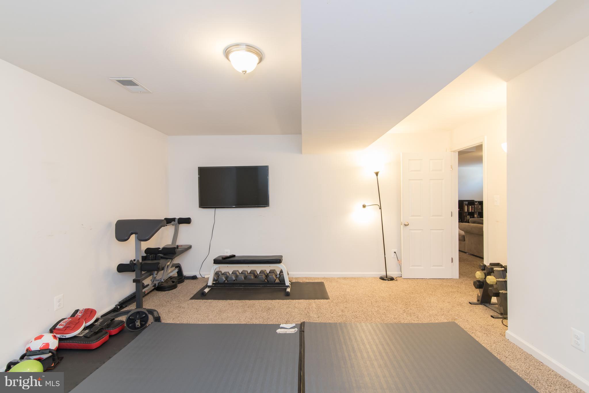 LAKELAND PLACE - Residential