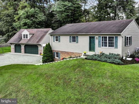 Photo of 200 Westbrook Road, PEACH BOTTOM, PA 17563 (MLS # PALA2058334)