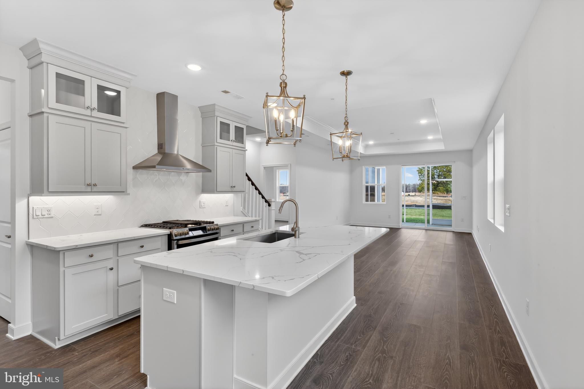 FOUR SEASONS AT EASTON - Residential