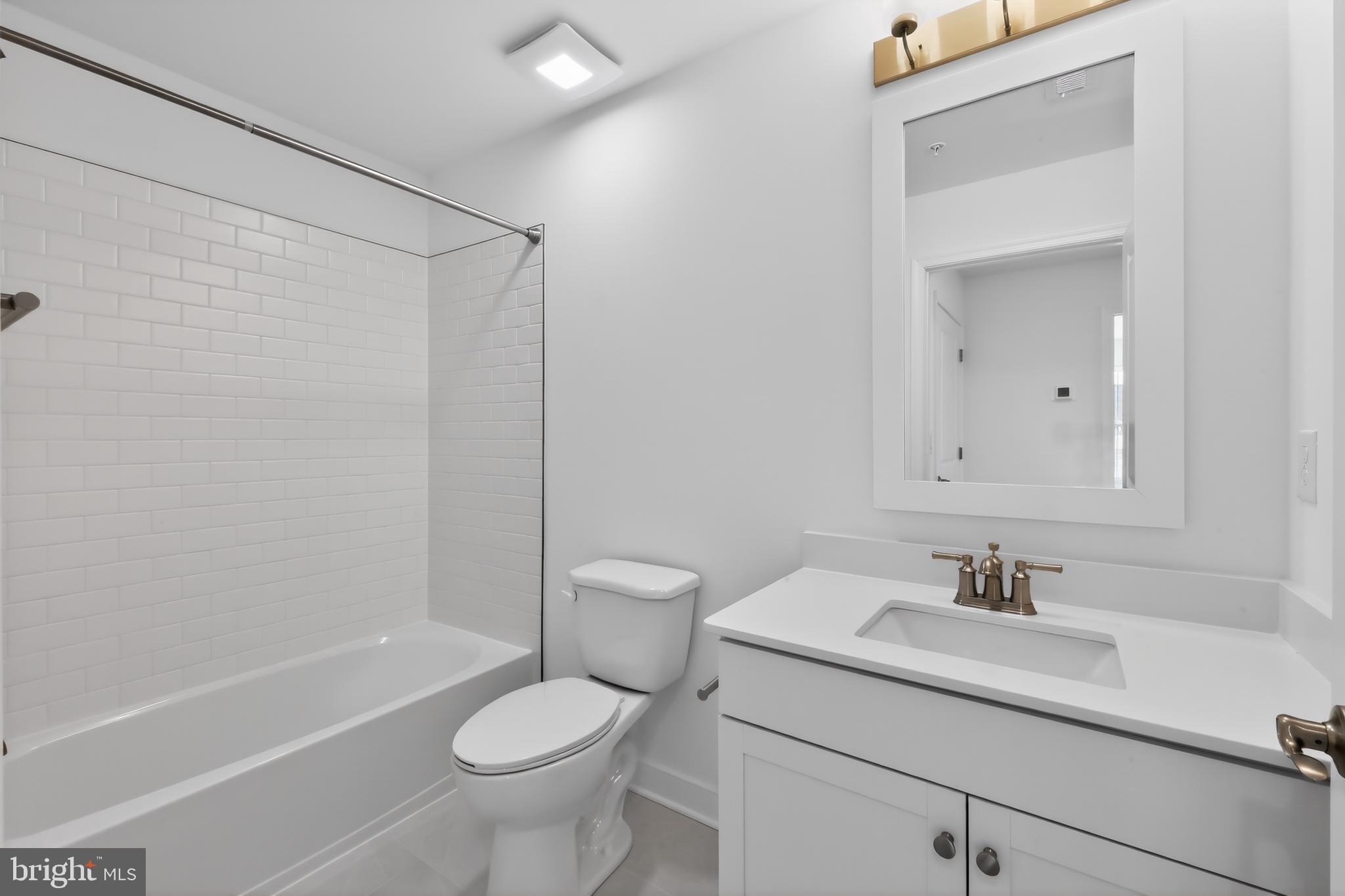 FOUR SEASONS AT EASTON - Residential