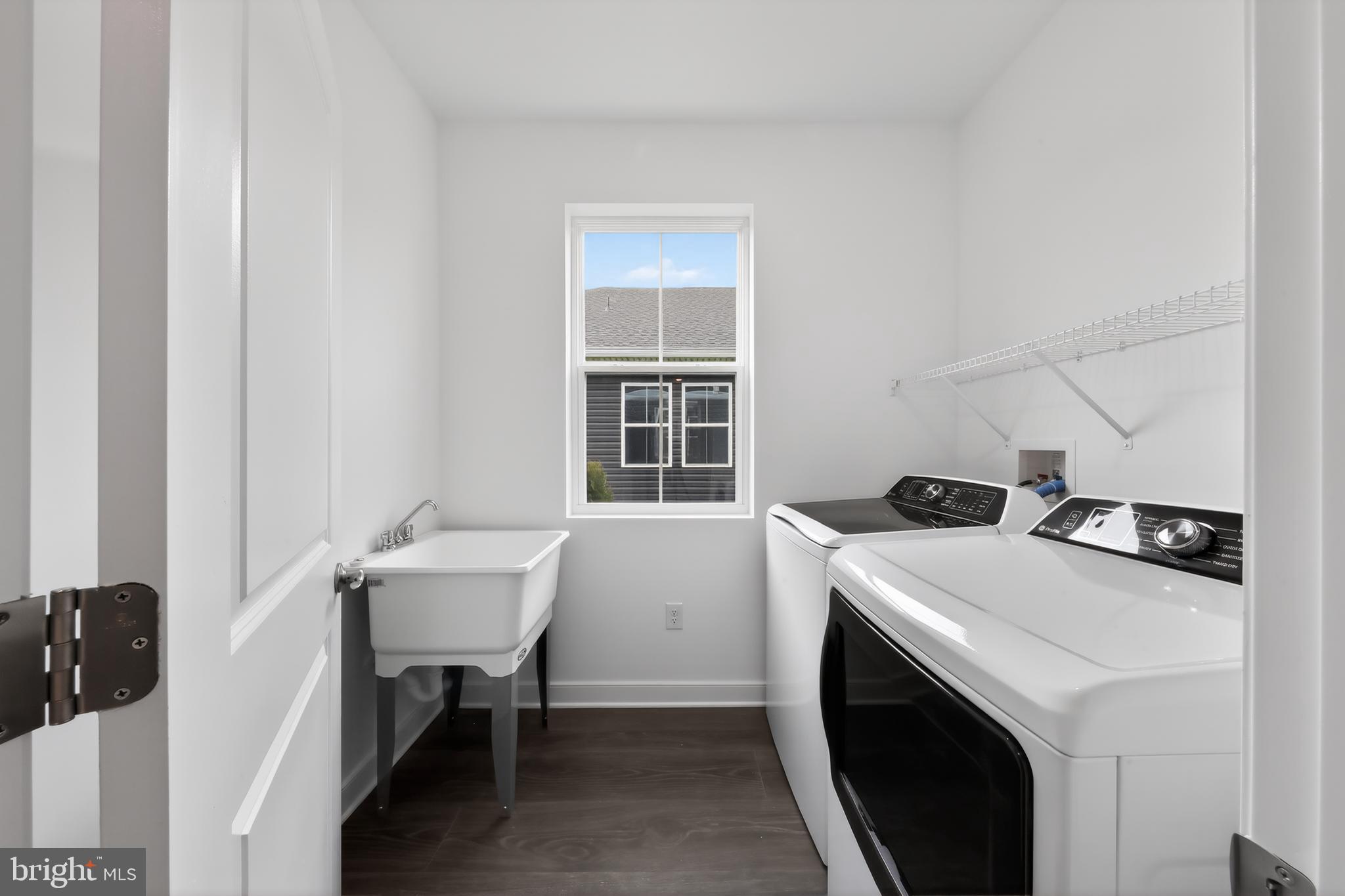 FOUR SEASONS AT EASTON - Residential