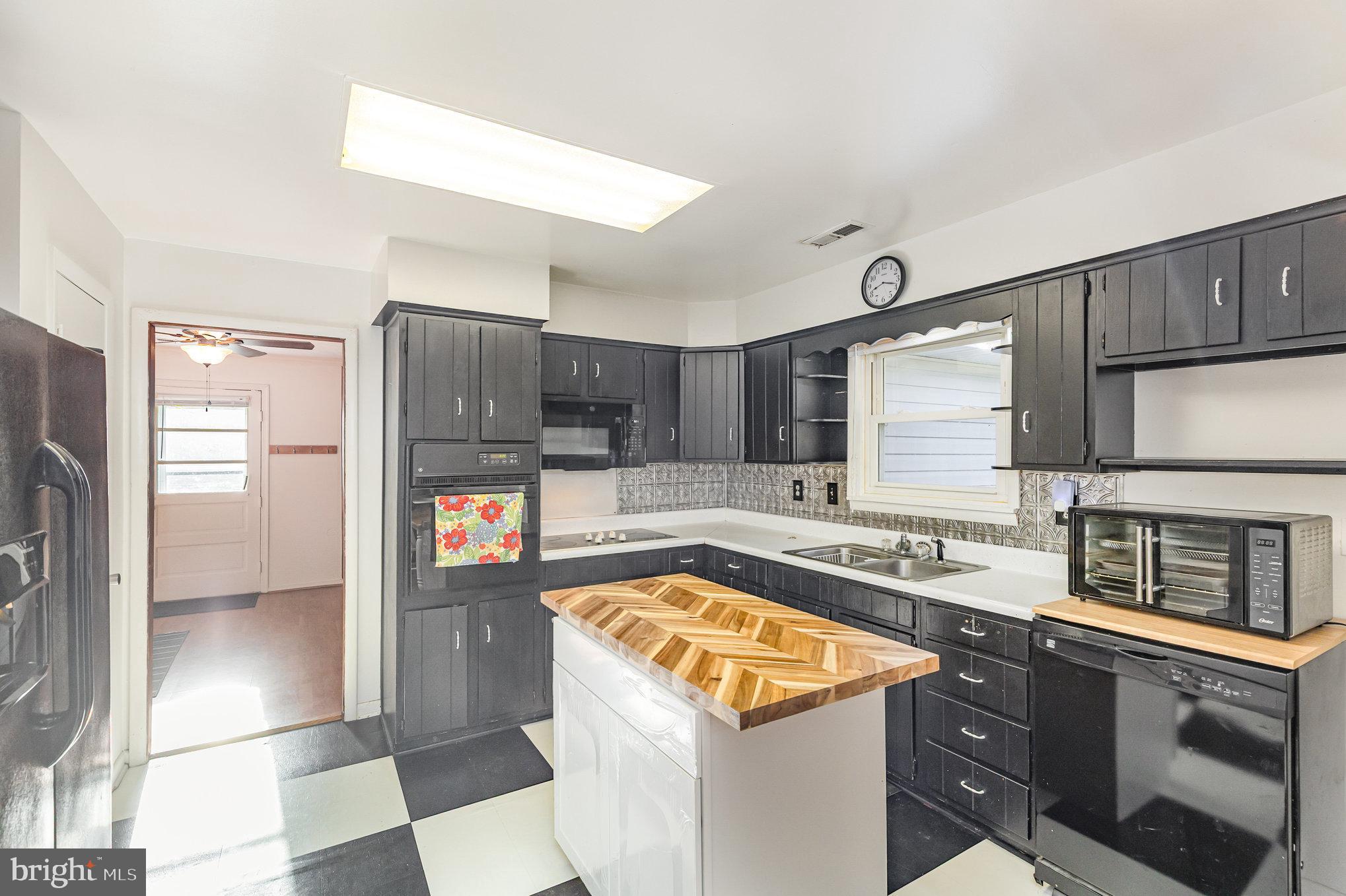 POTOMAC SHORES - Residential