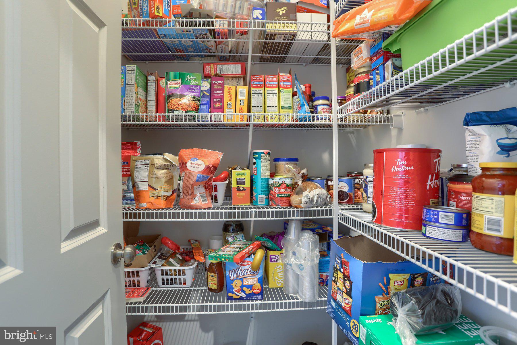 SUMMER LAYNE - Residential