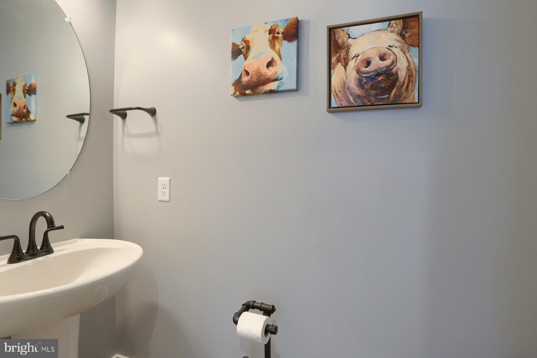 SUMMER LAYNE - Residential