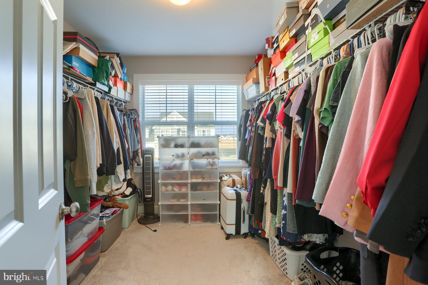 SUMMER LAYNE - Residential