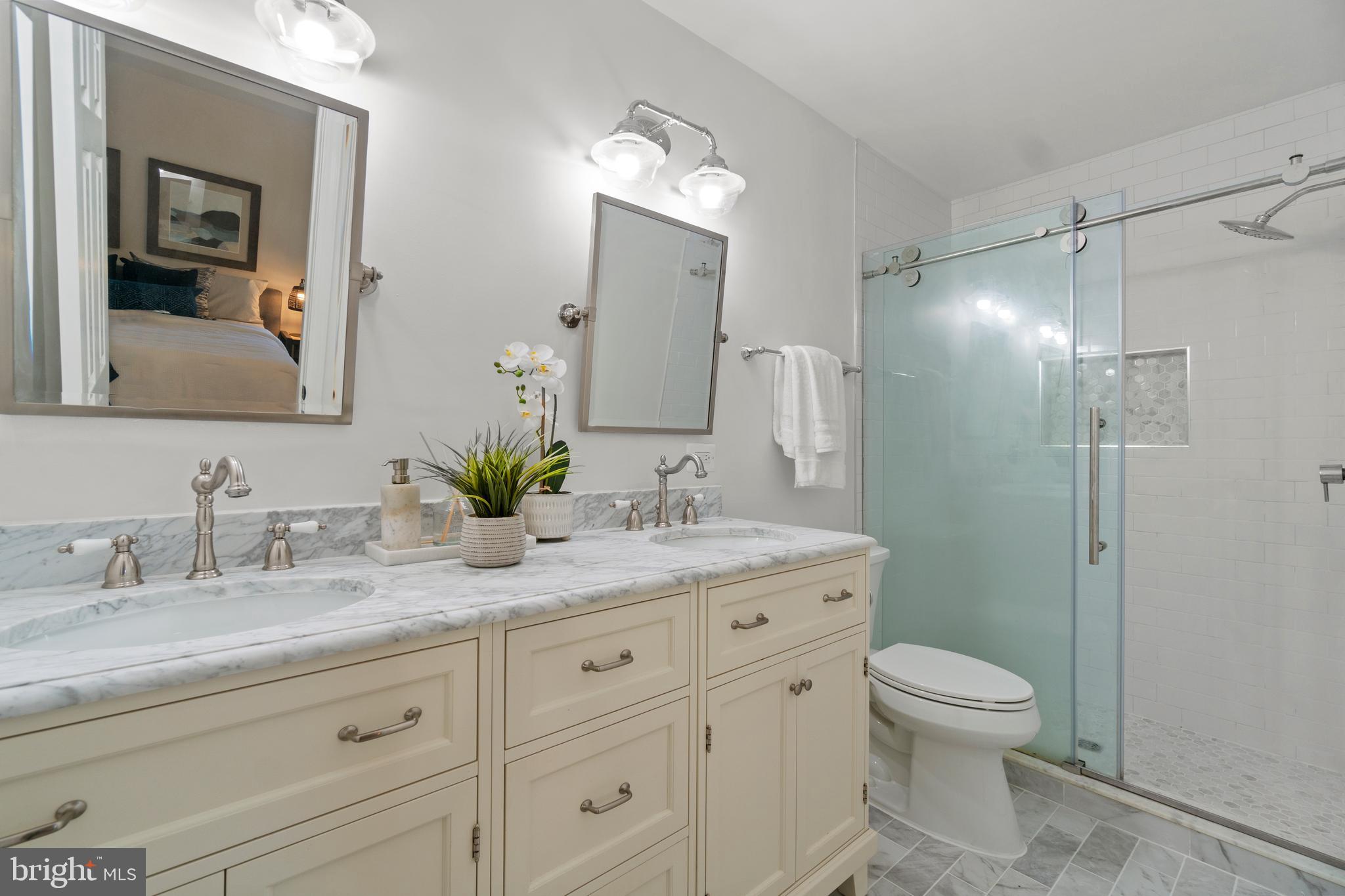 BRADLEY HILLS - Residential