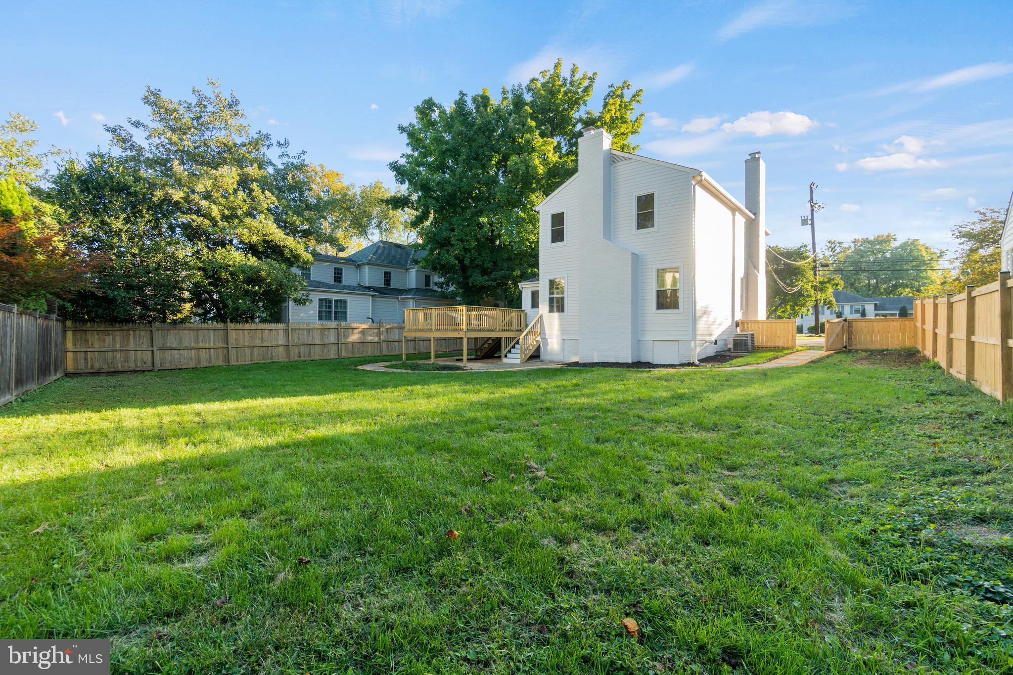 BRADLEY HILLS - Residential