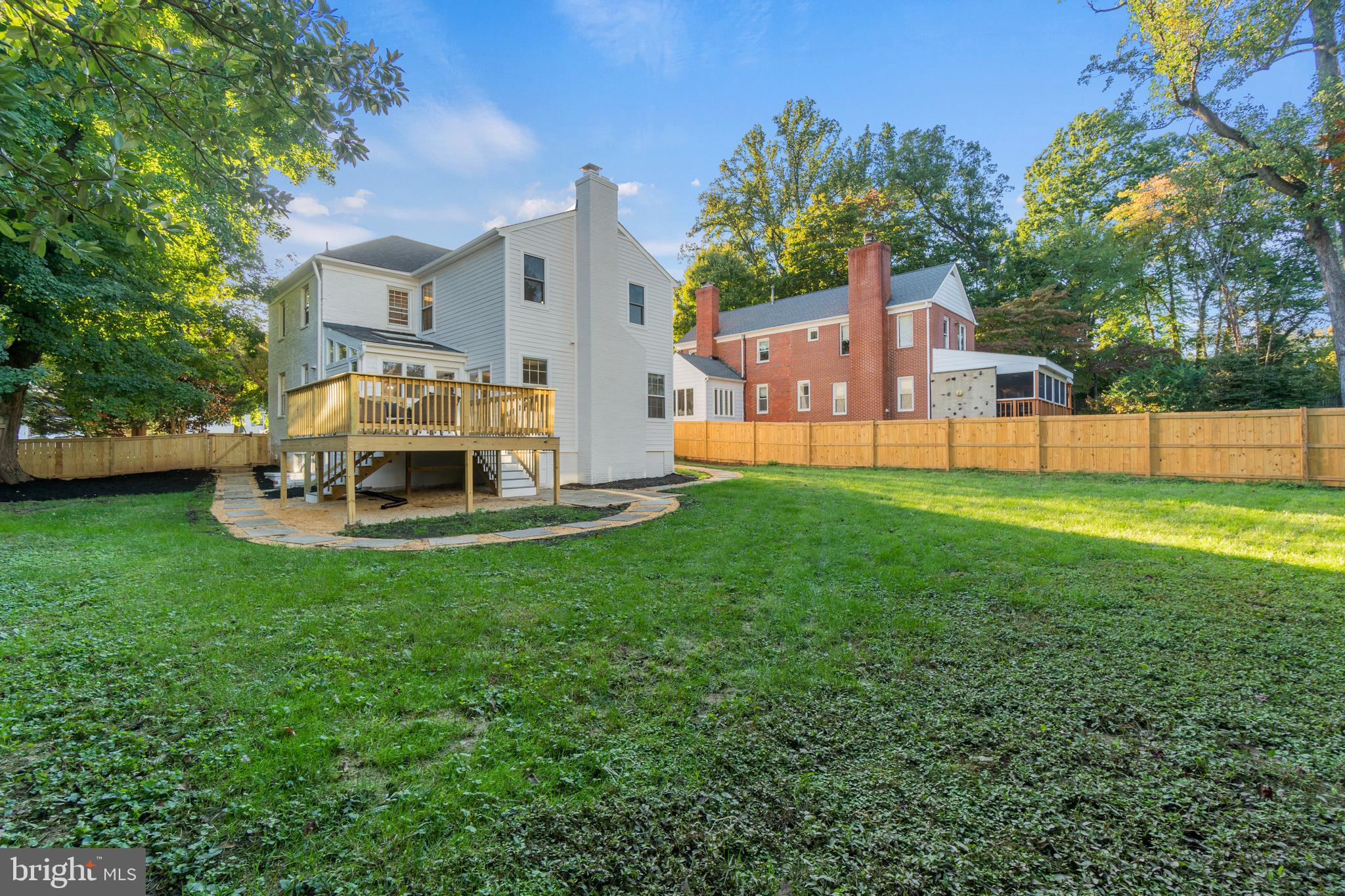 BRADLEY HILLS - Residential