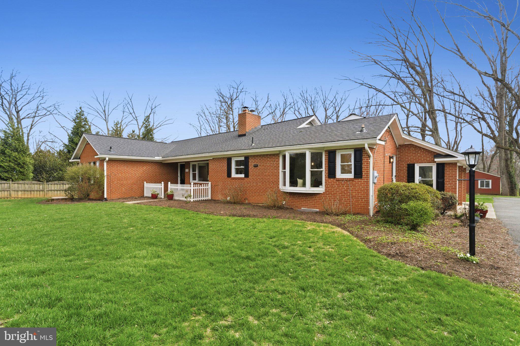 8509 CRESTVIEW DRIVE