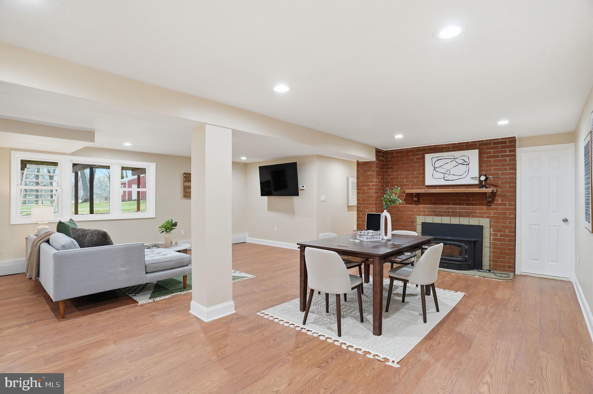 MANTUA - Residential