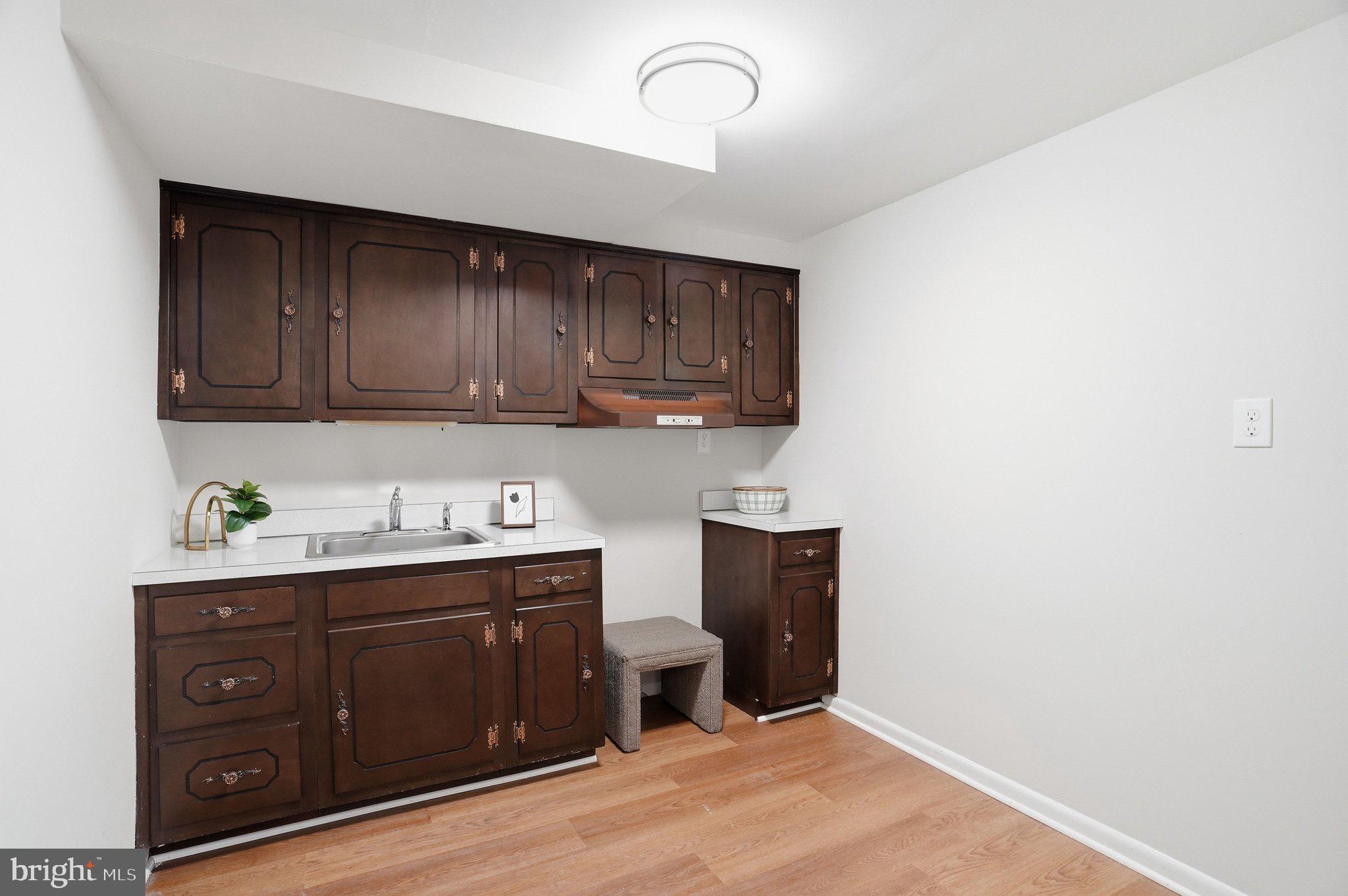 MANTUA - Residential