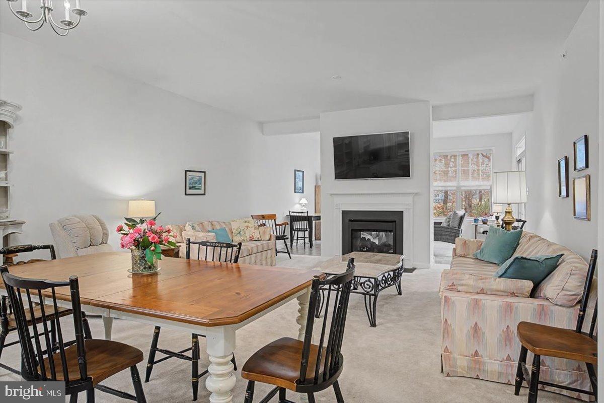 HARLOW POINTE - Residential