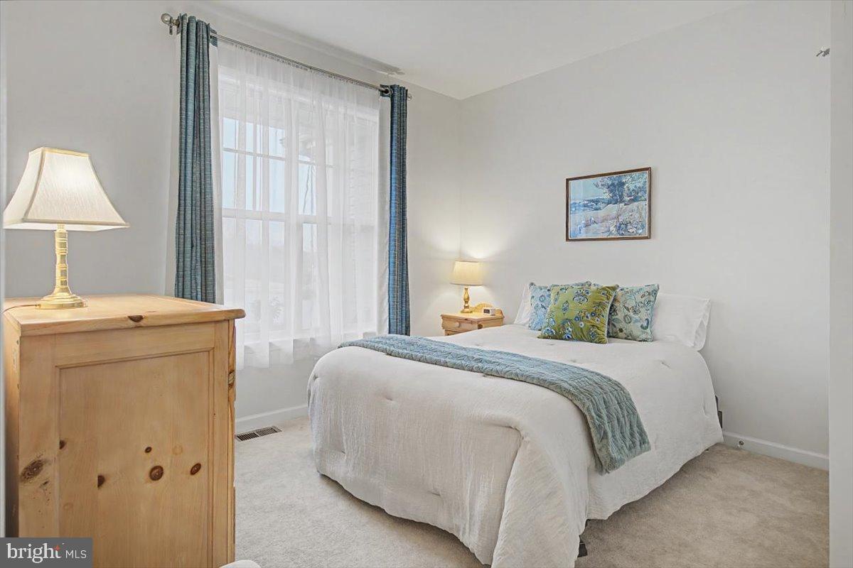 HARLOW POINTE - Residential