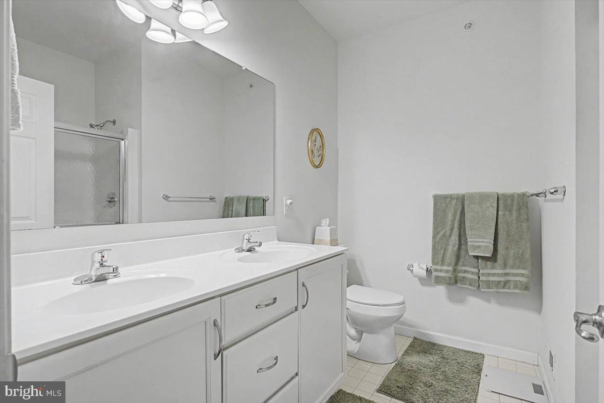 HARLOW POINTE - Residential