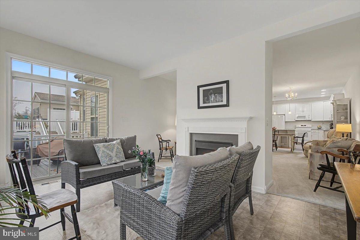 HARLOW POINTE - Residential