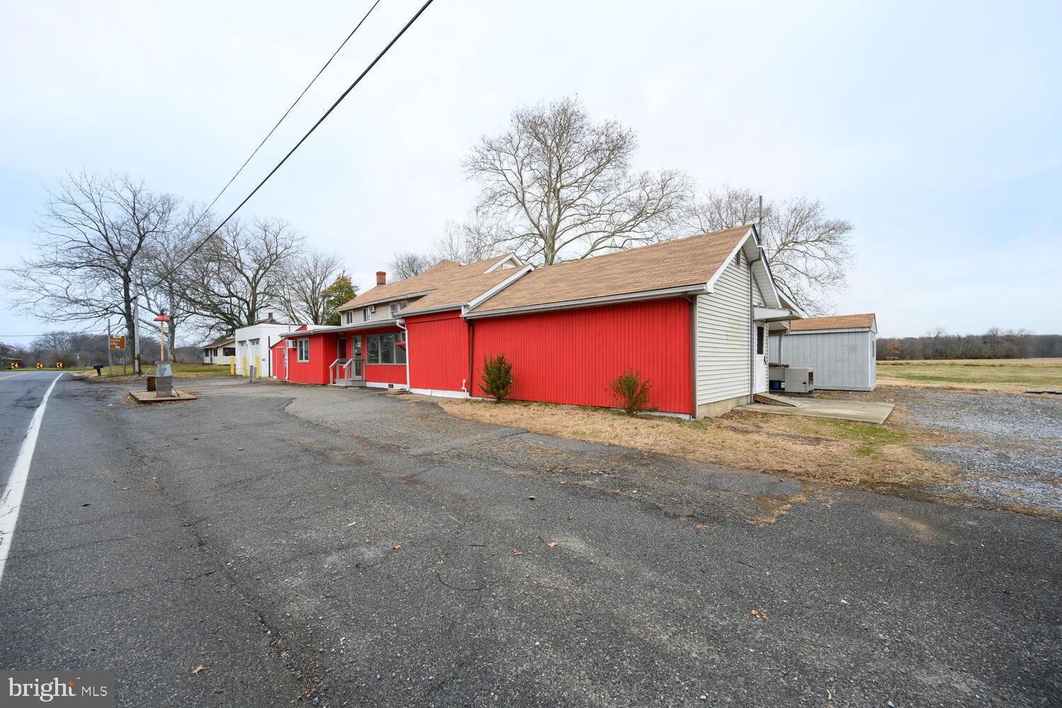 6746 QUAKER NECK ROAD