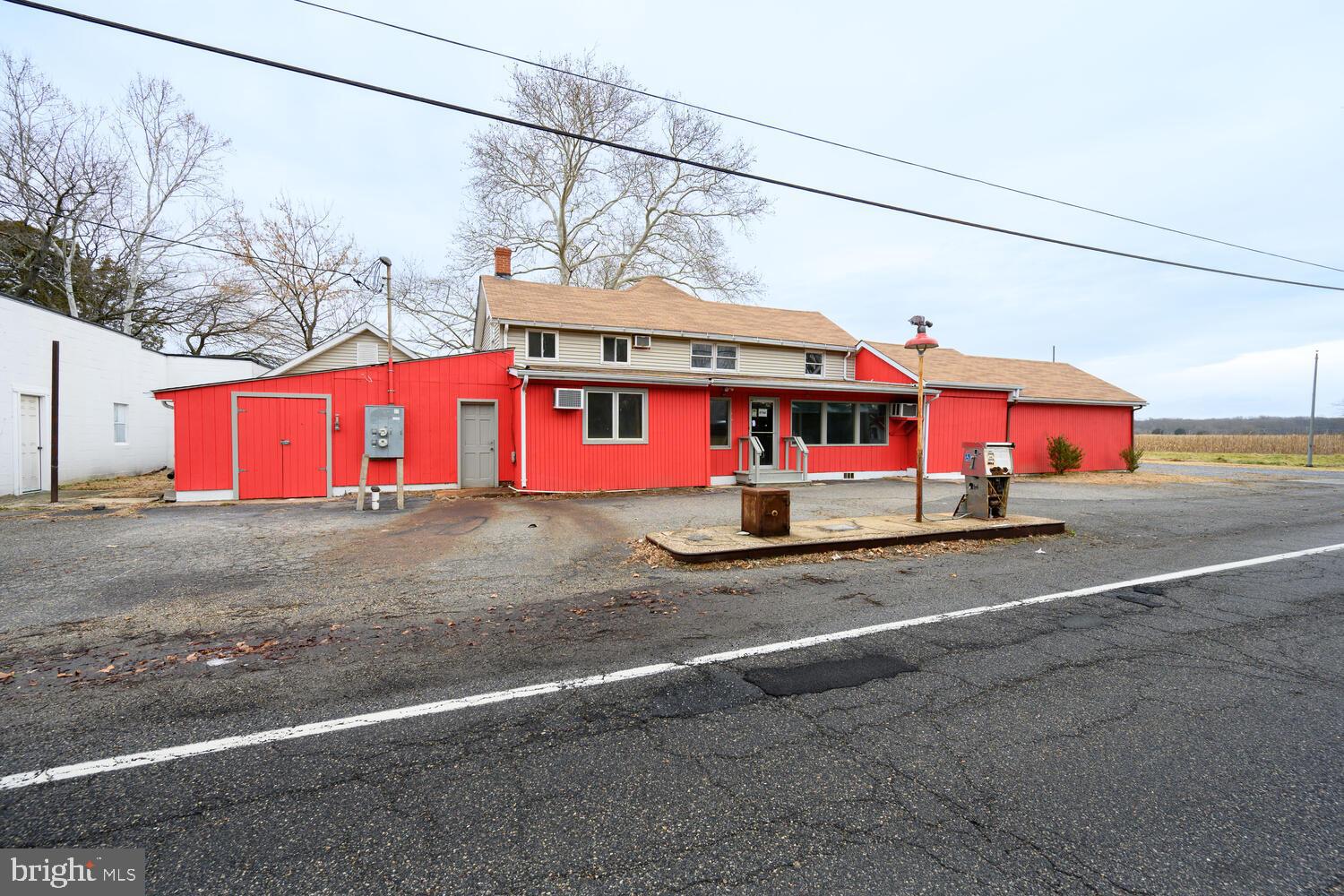 6746 QUAKER NECK ROAD