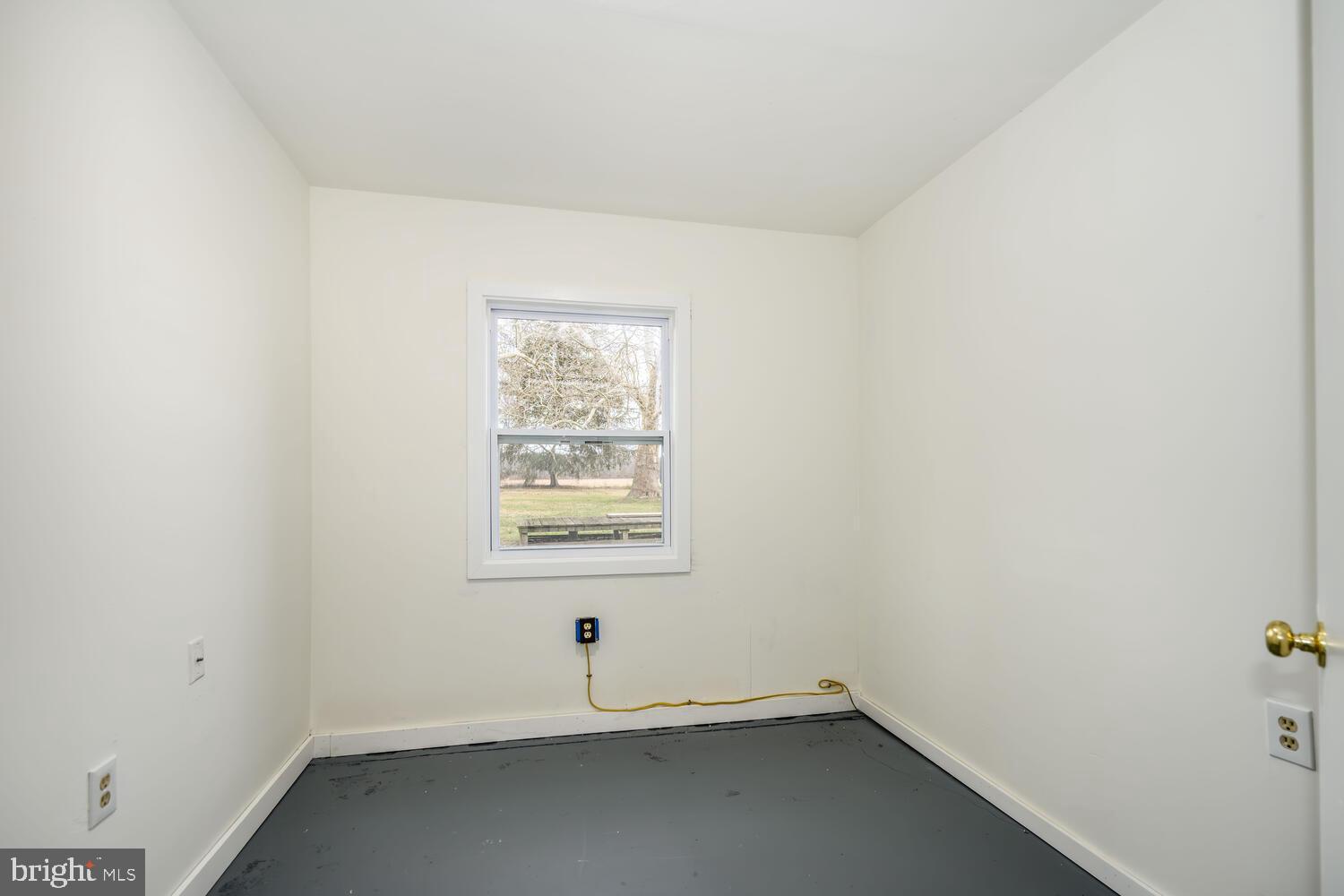 QUAKER NECK - Residential