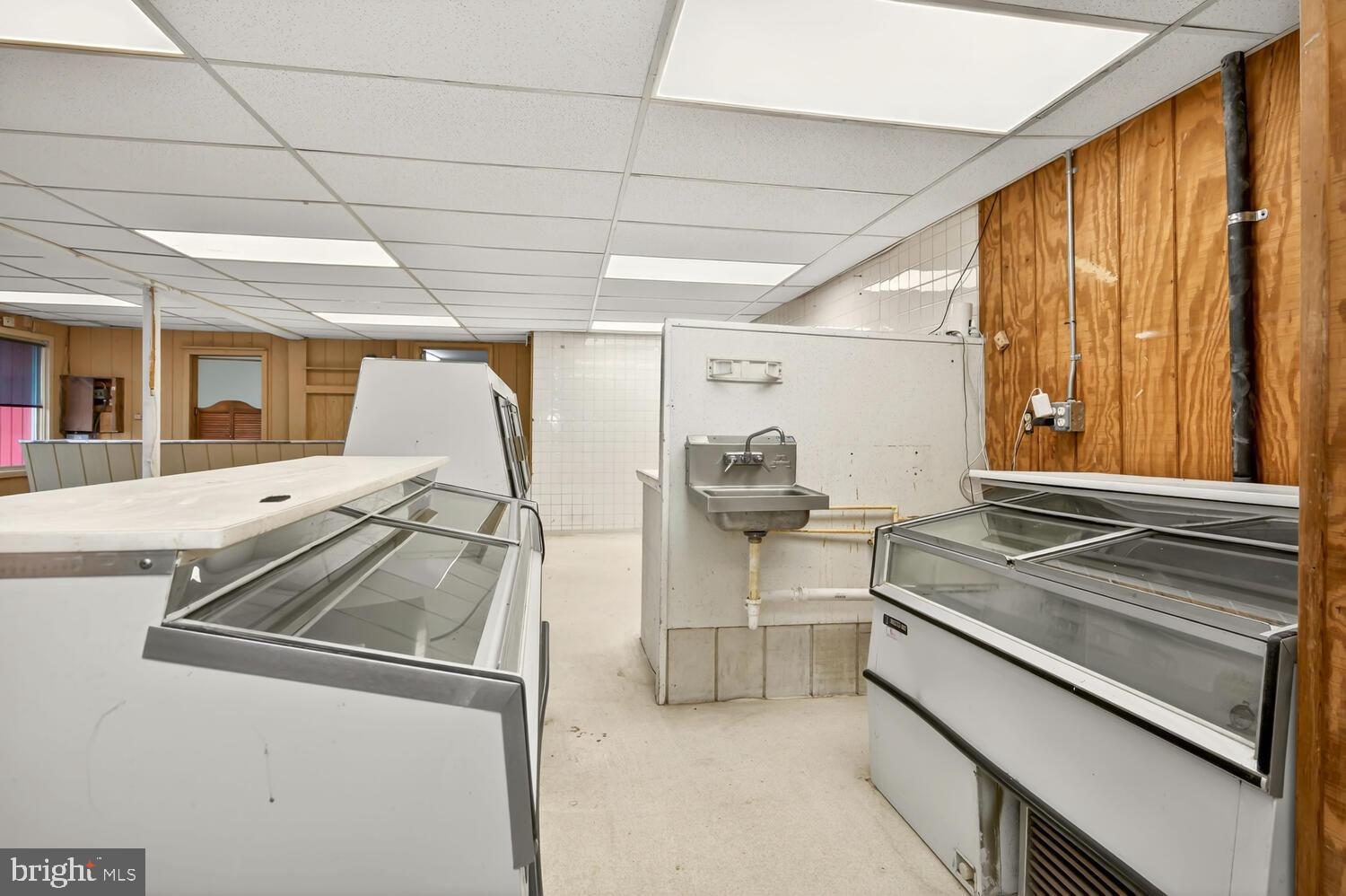 QUAKER NECK - Residential