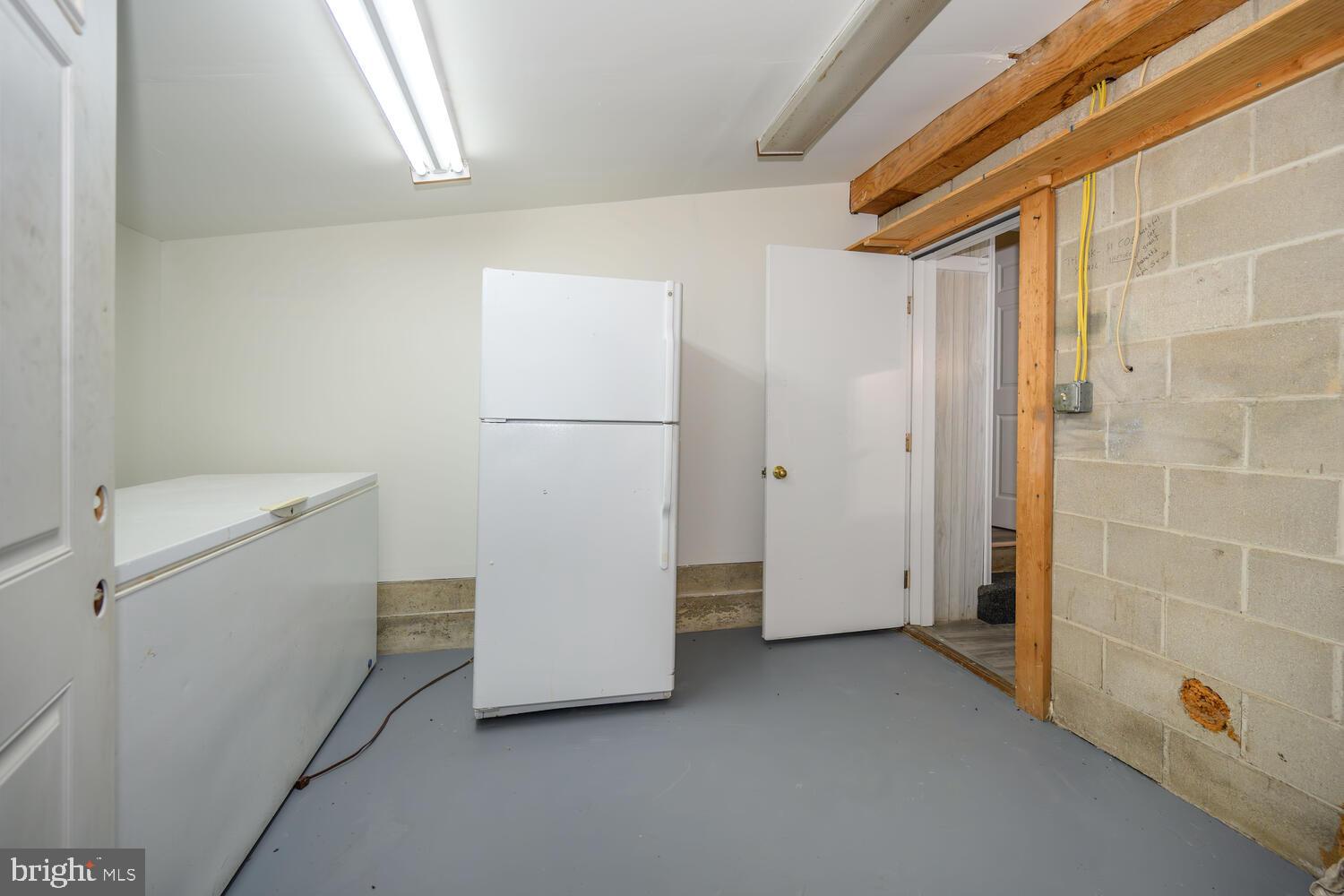 QUAKER NECK - Residential