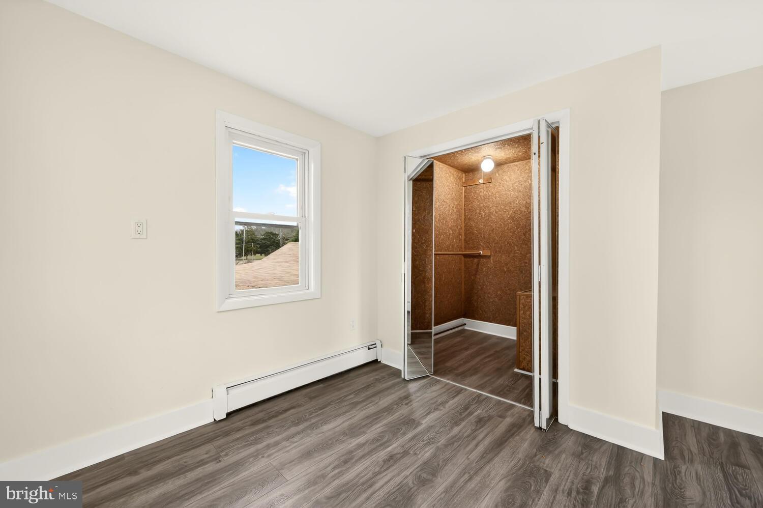 QUAKER NECK - Residential