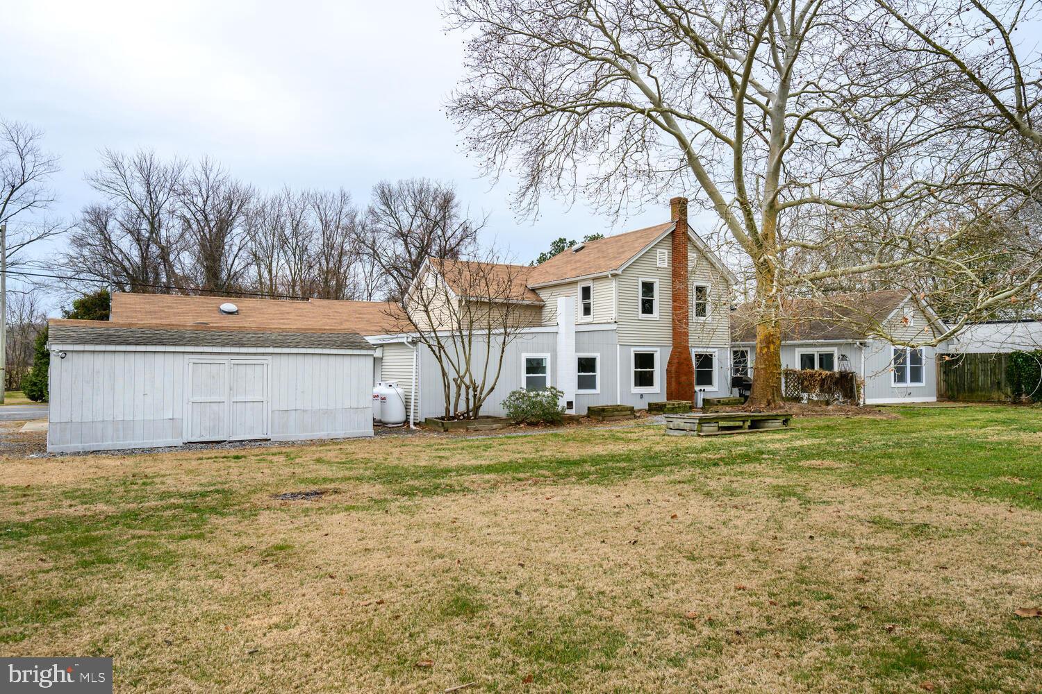 QUAKER NECK - Residential