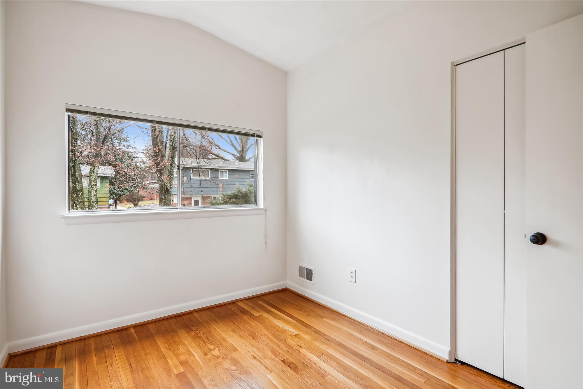 KEMP MILL ESTATES - Residential