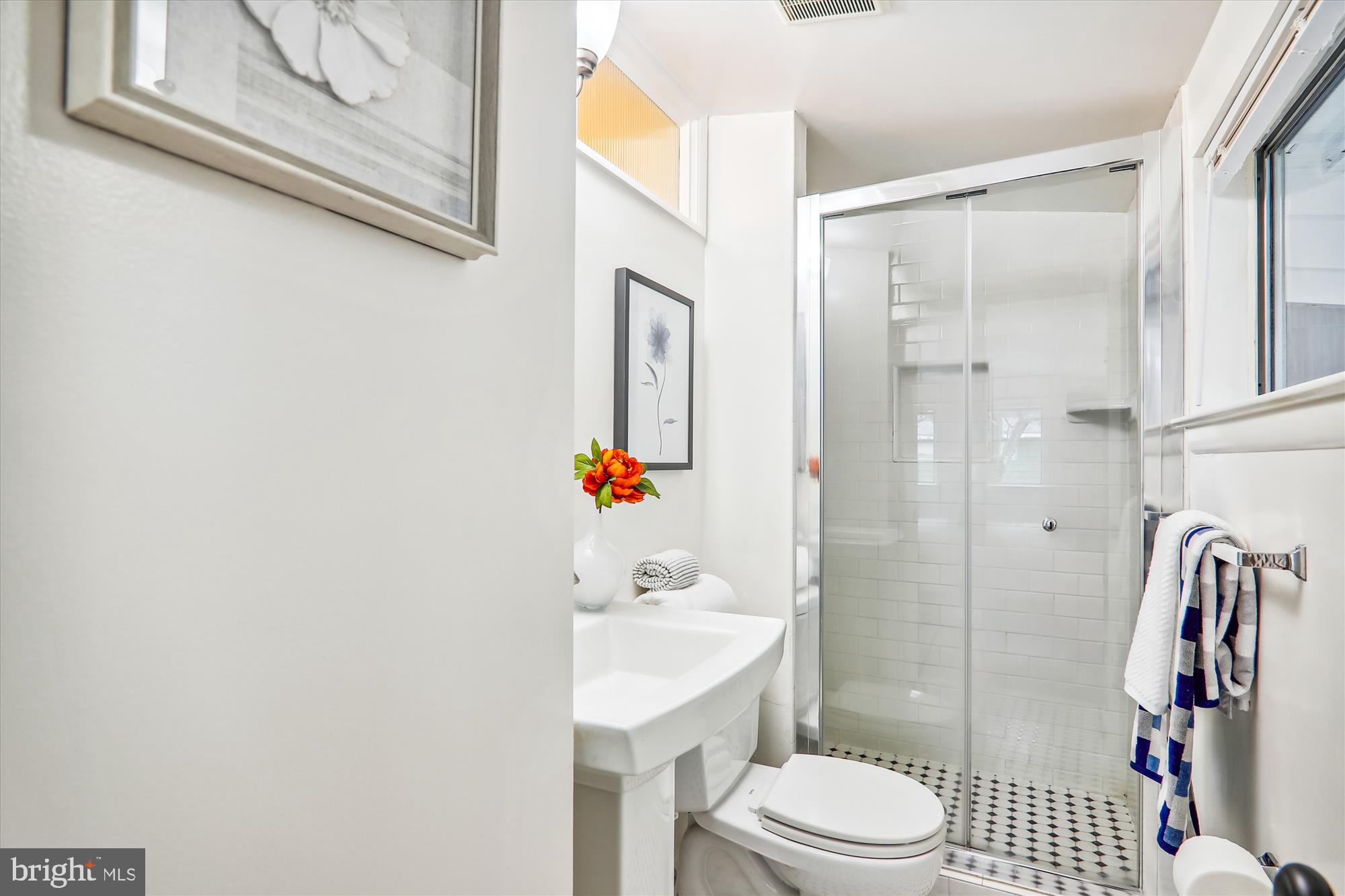 KEMP MILL ESTATES - Residential