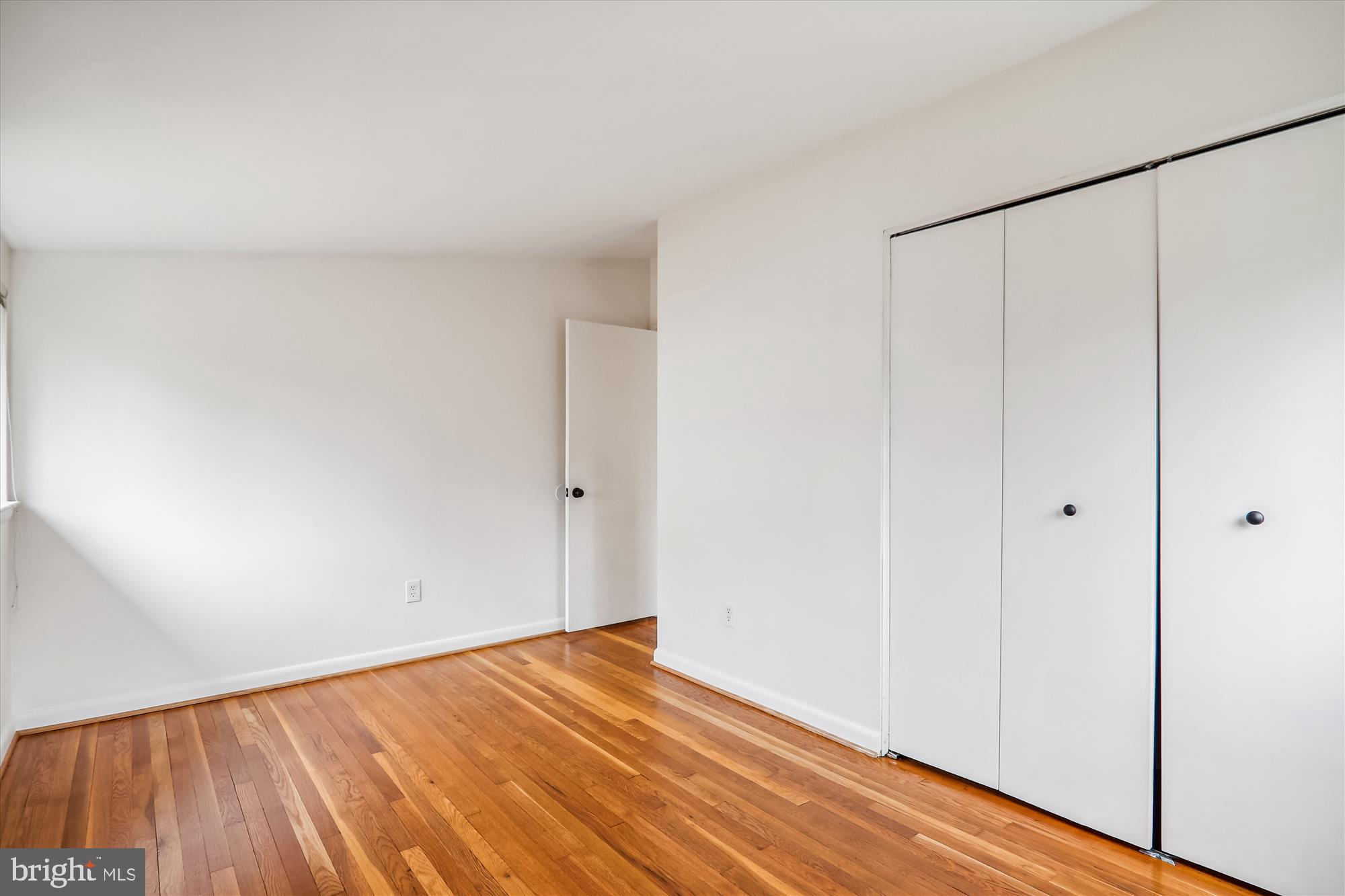 KEMP MILL ESTATES - Residential