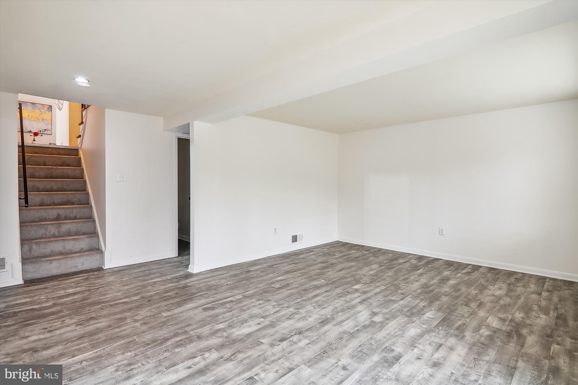 KEMP MILL ESTATES - Residential