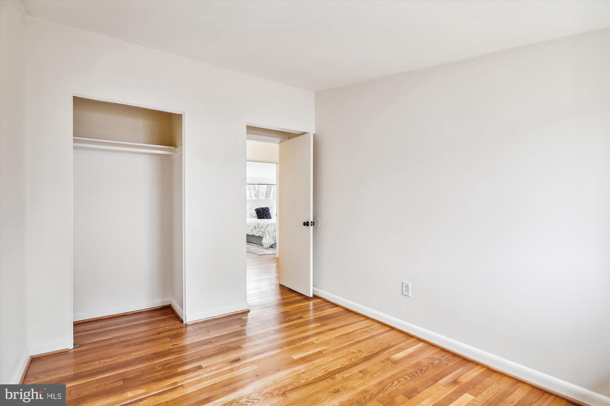 KEMP MILL ESTATES - Residential