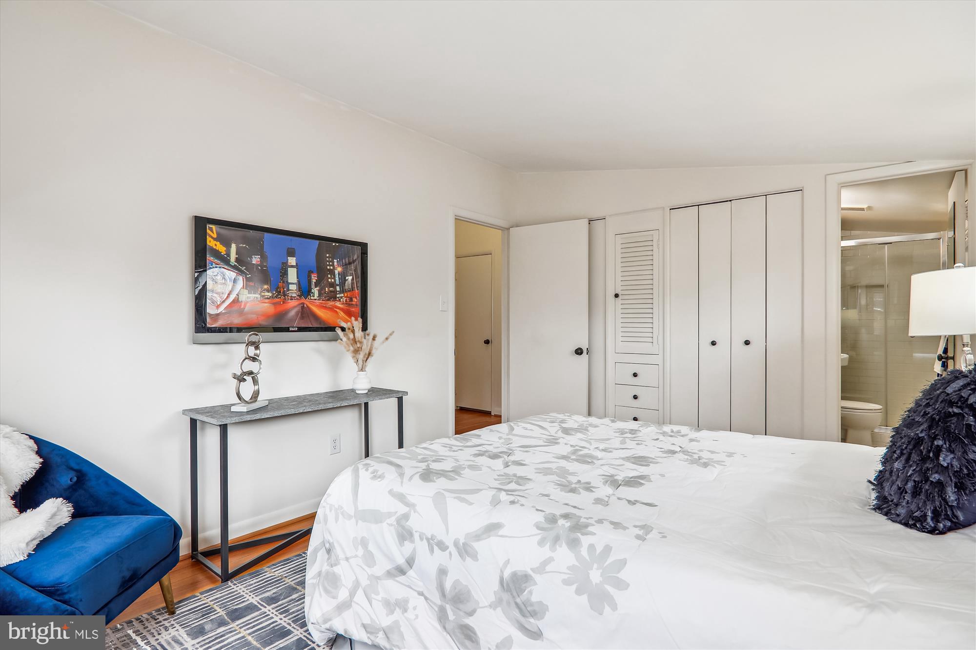 KEMP MILL ESTATES - Residential