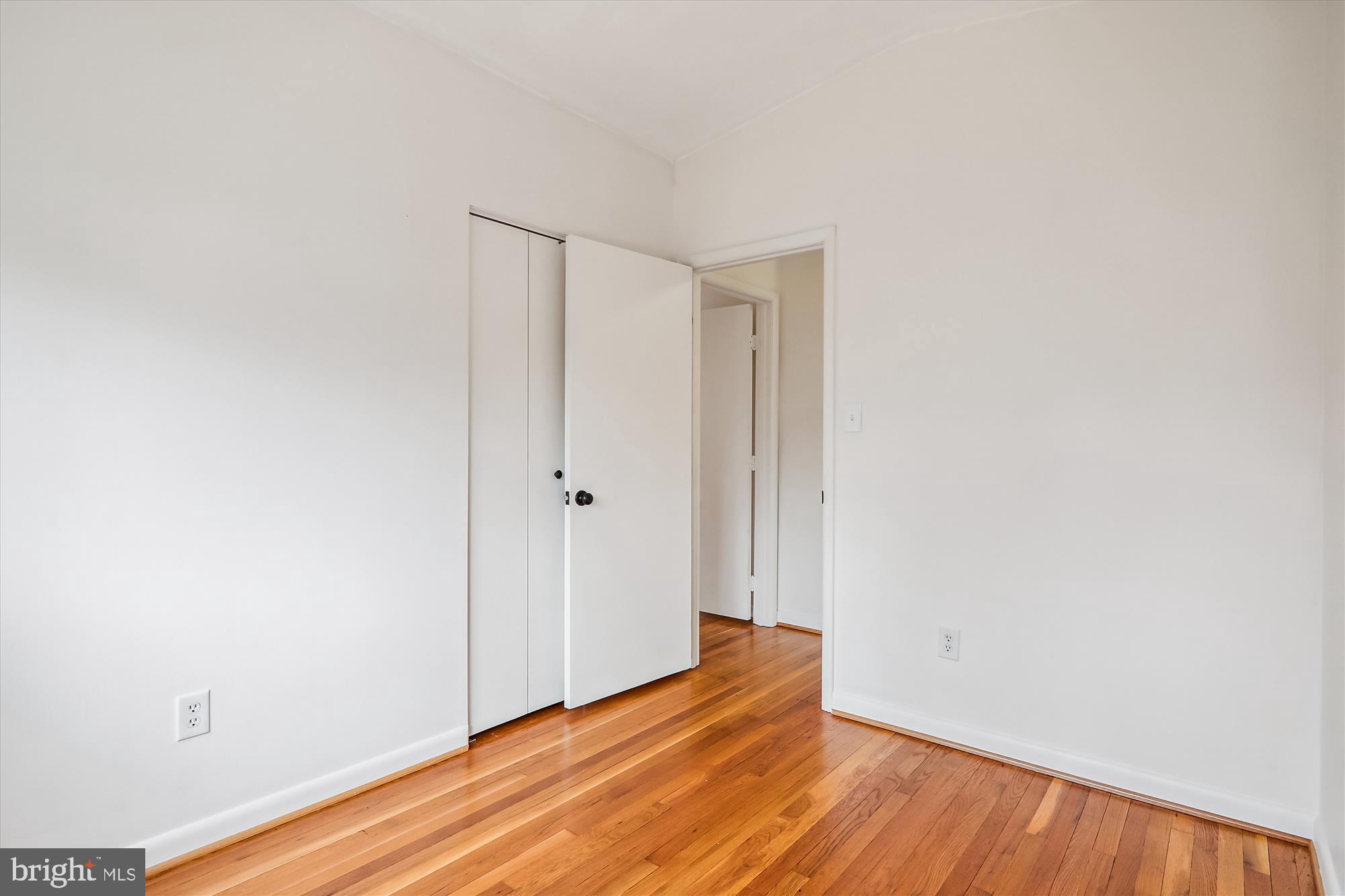 KEMP MILL ESTATES - Residential