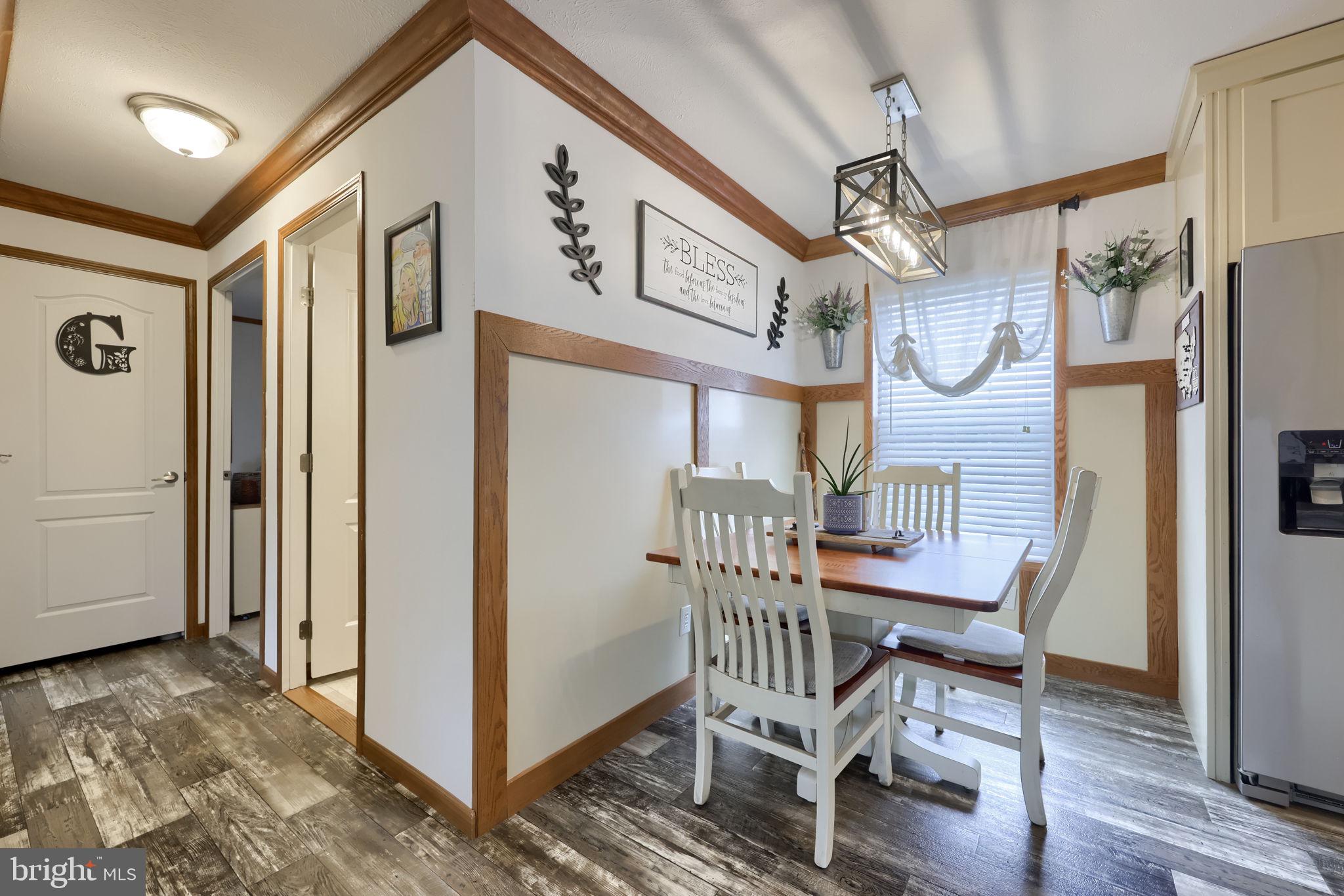 SUNSET ESTATES MHP - Residential