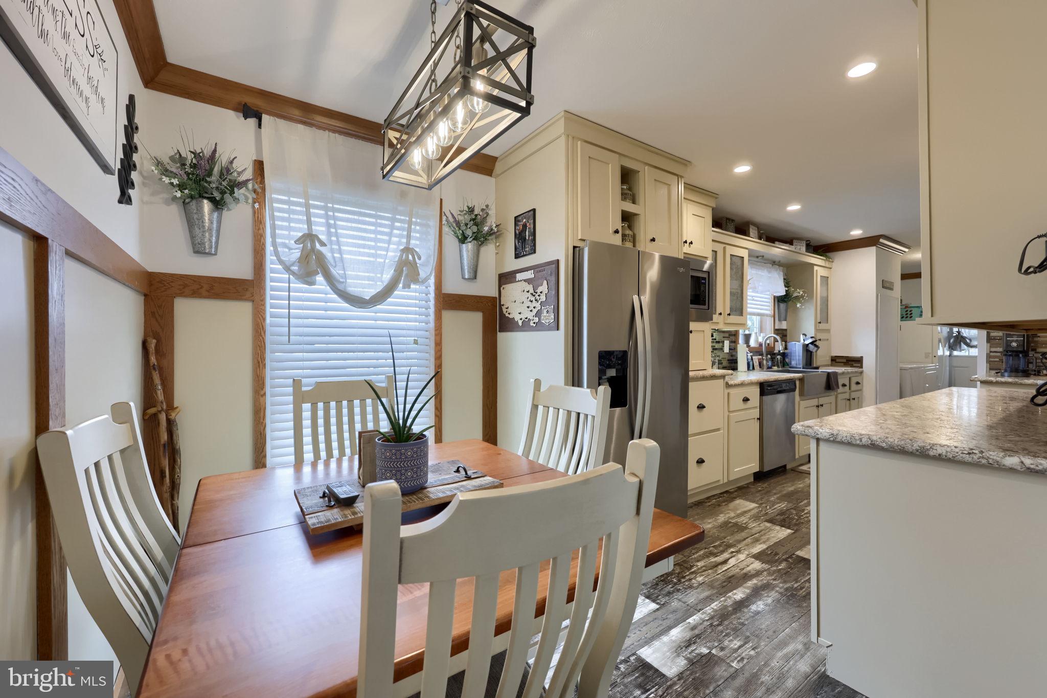 SUNSET ESTATES MHP - Residential