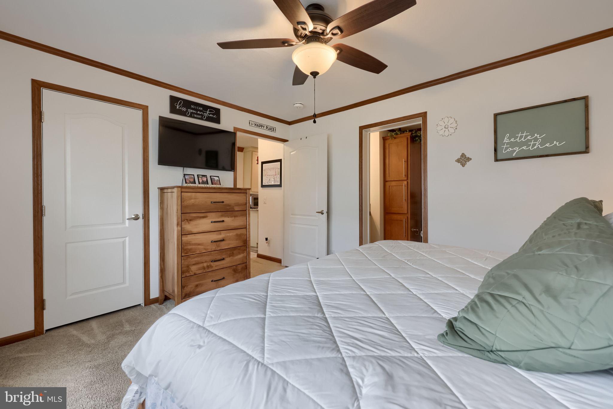 SUNSET ESTATES MHP - Residential
