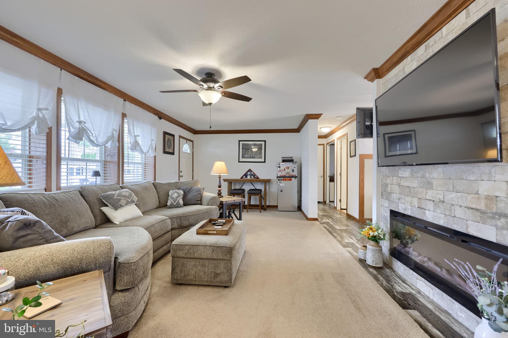SUNSET ESTATES MHP - Residential