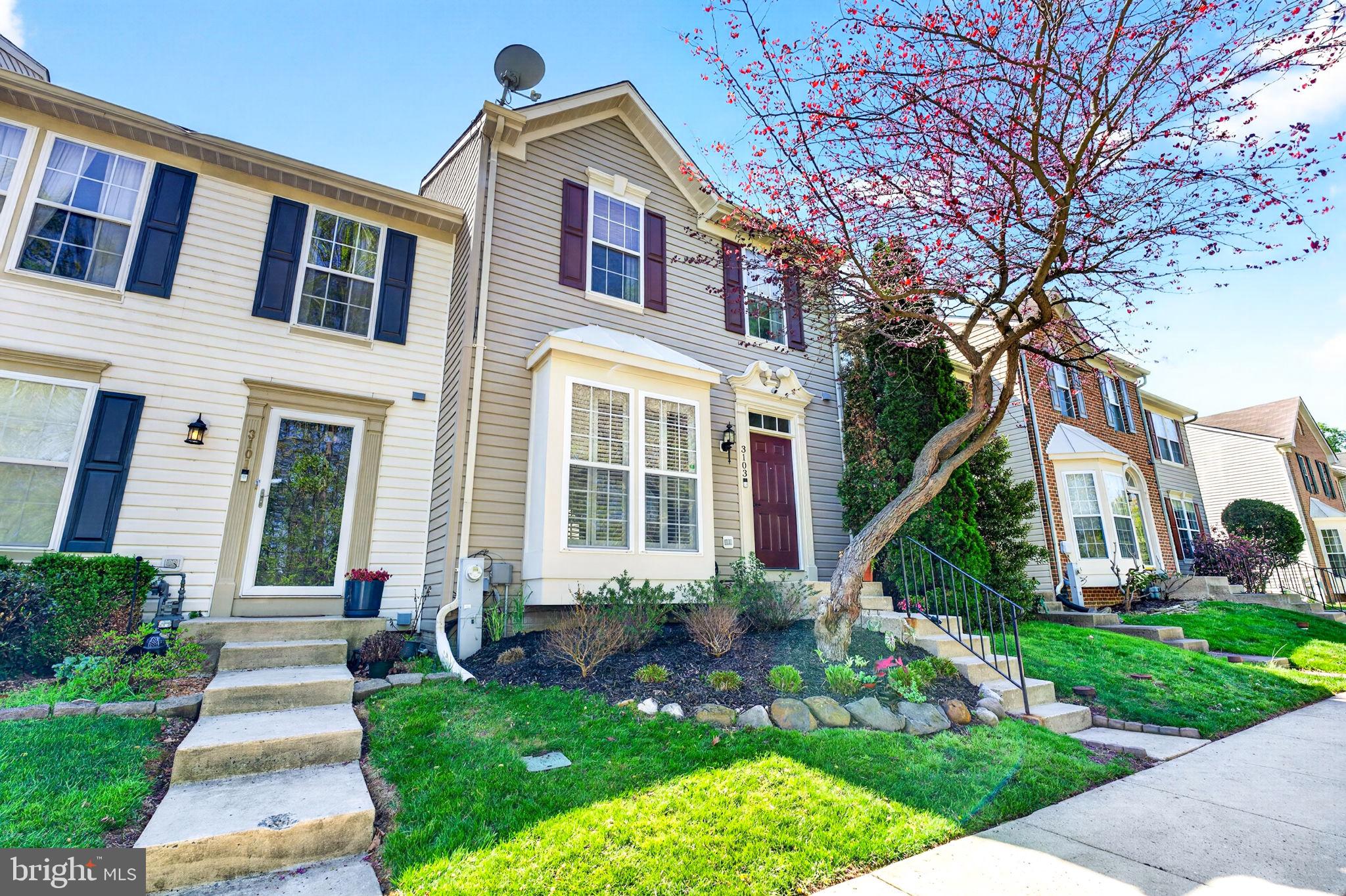 CONSTANT FRIENDSHIP - Residential