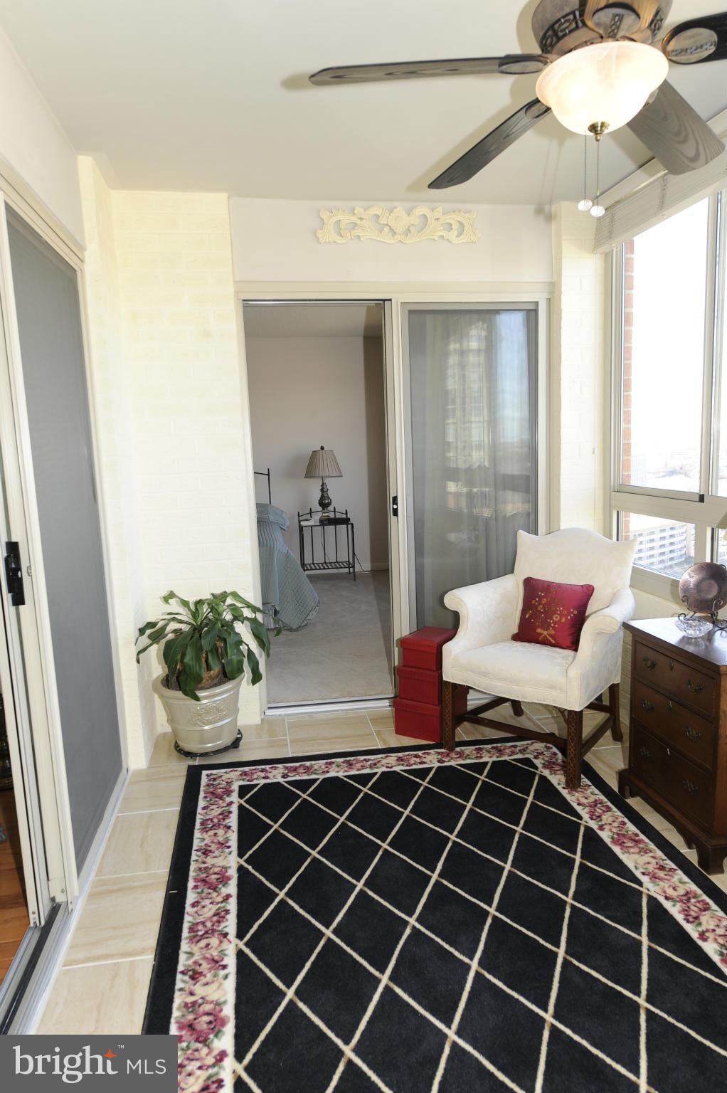 CARLYLE TOWERS - Residential Lease