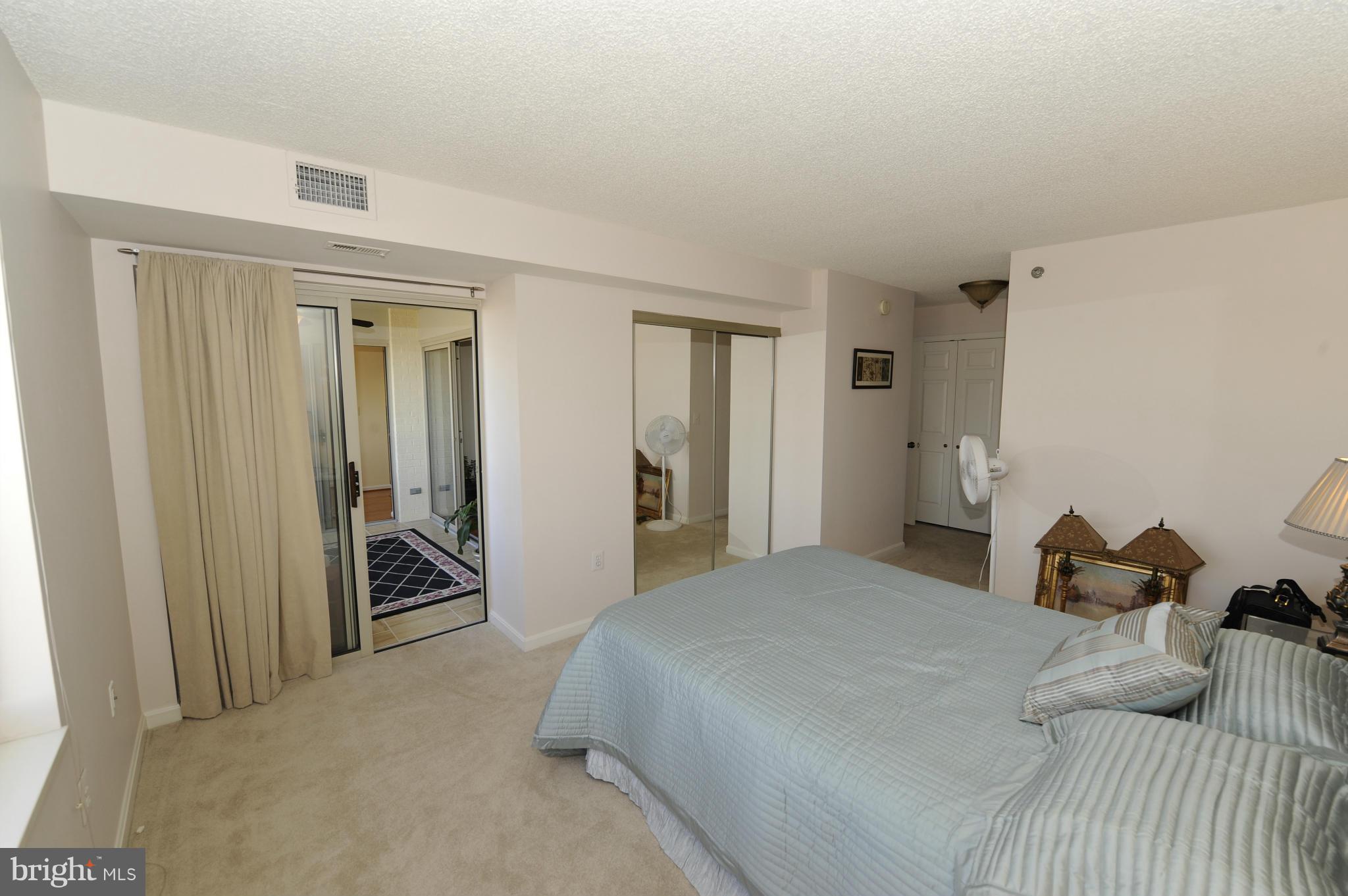 CARLYLE TOWERS - Residential Lease