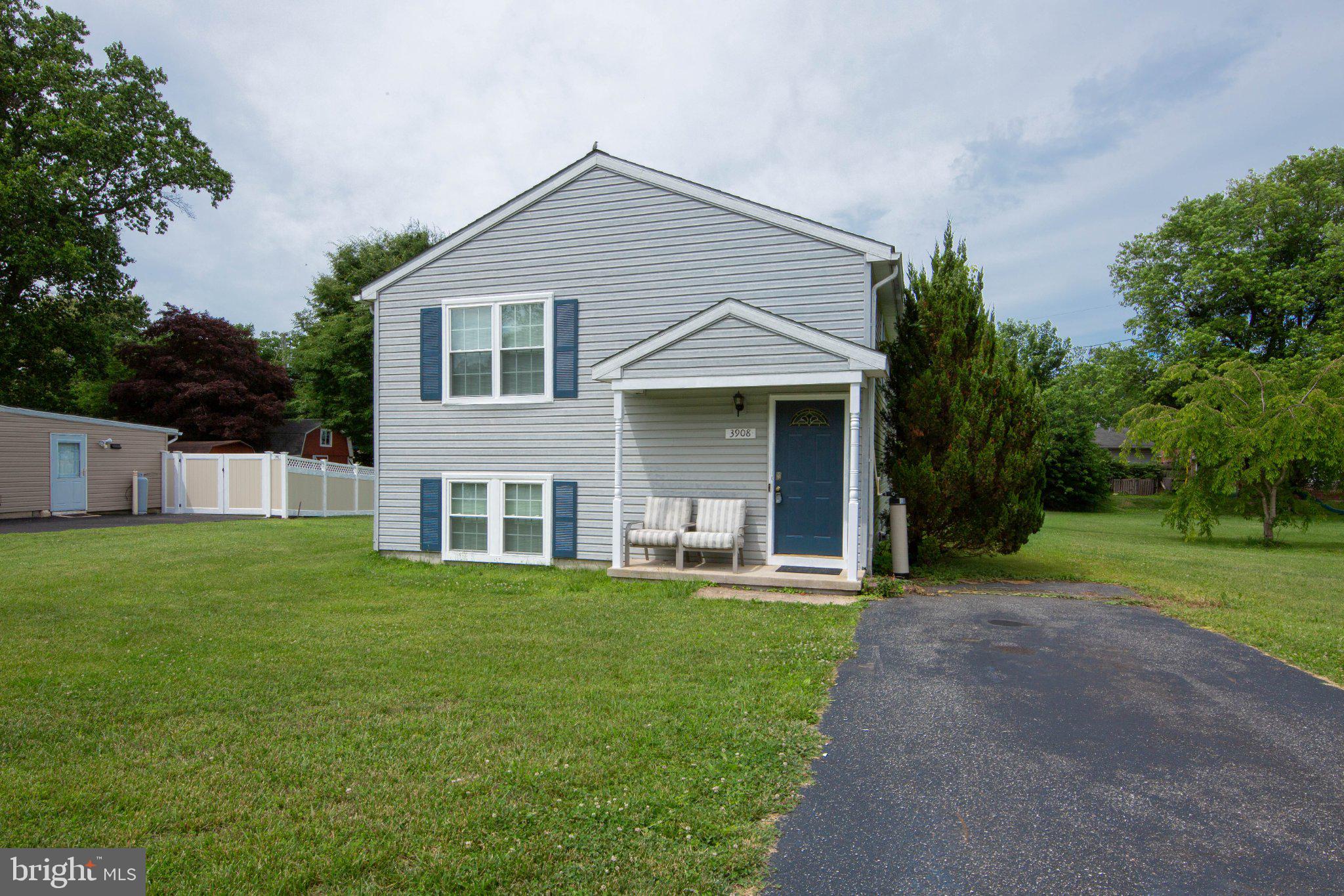 3908 LOVE AVENUE