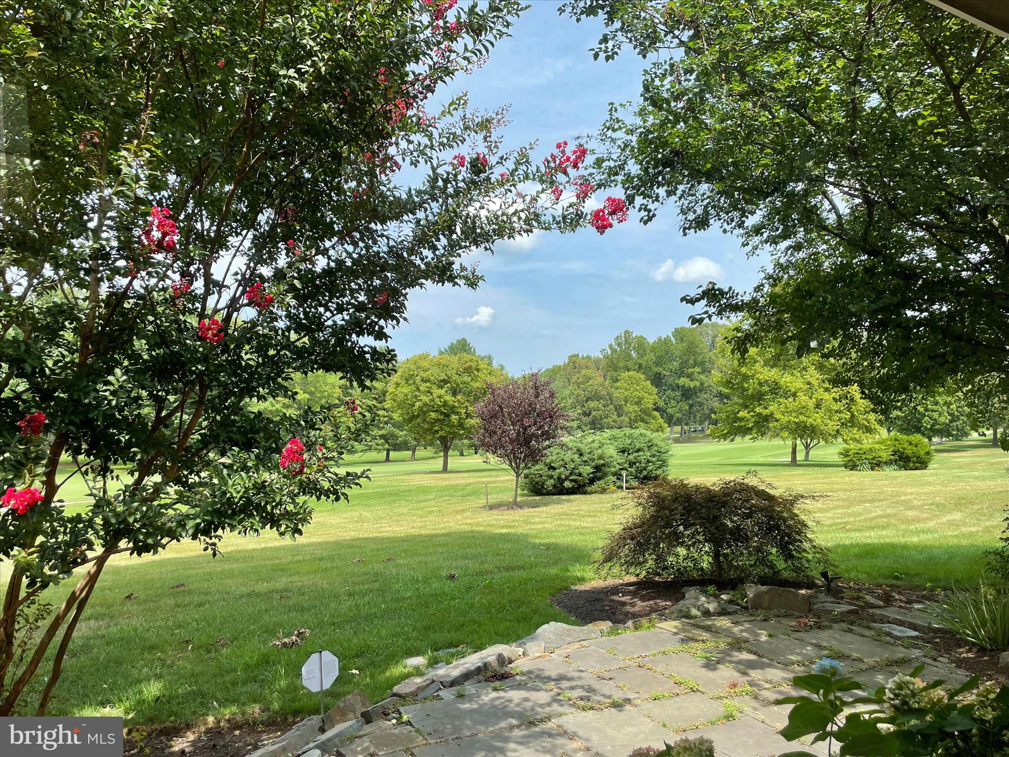 HOBBITS GLEN - Residential