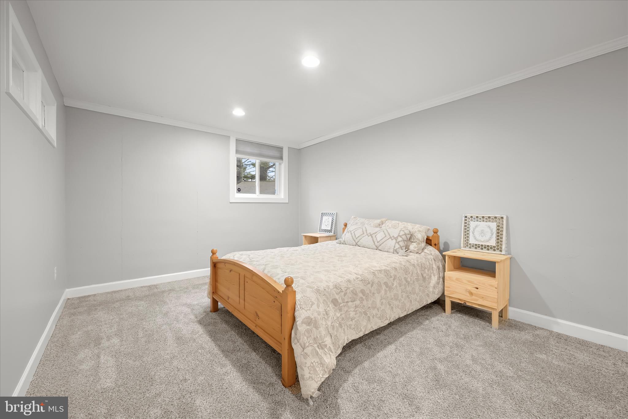 HOBBITS GLEN - Residential